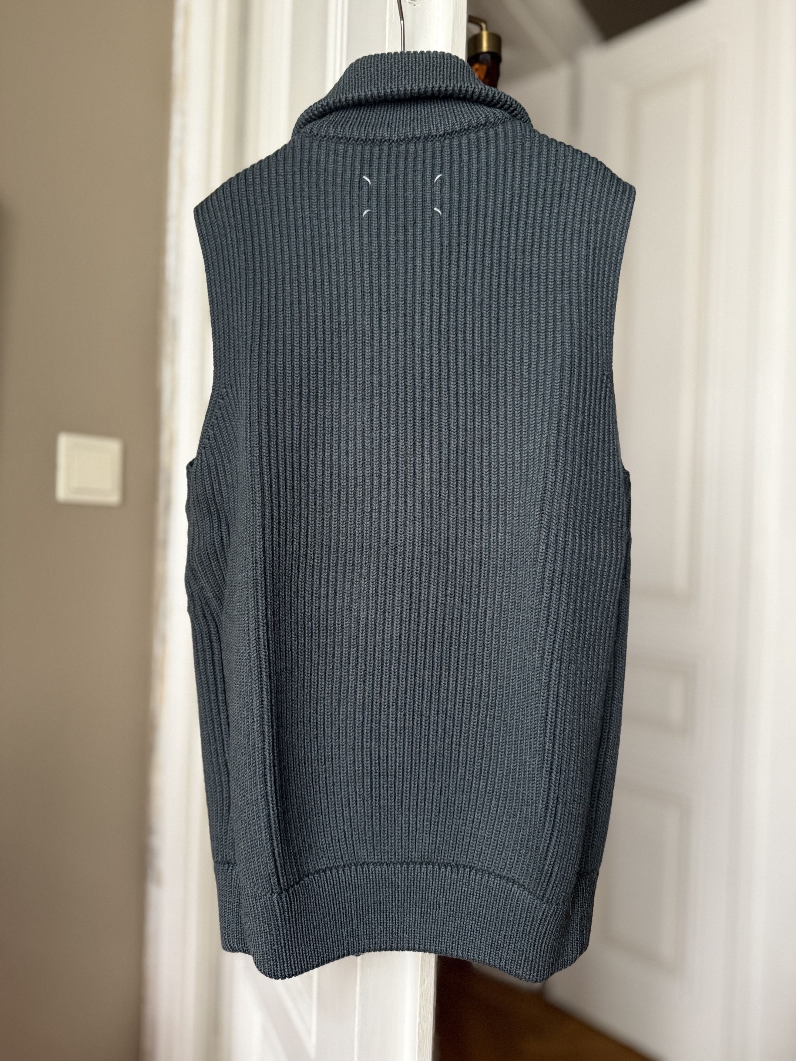 Maison Margiela Maison Margiela Wool zip Cardigan IN SIZE -S LIKE NEW Size US S / EU 44-46 / 1 - 6 Thumbnail
