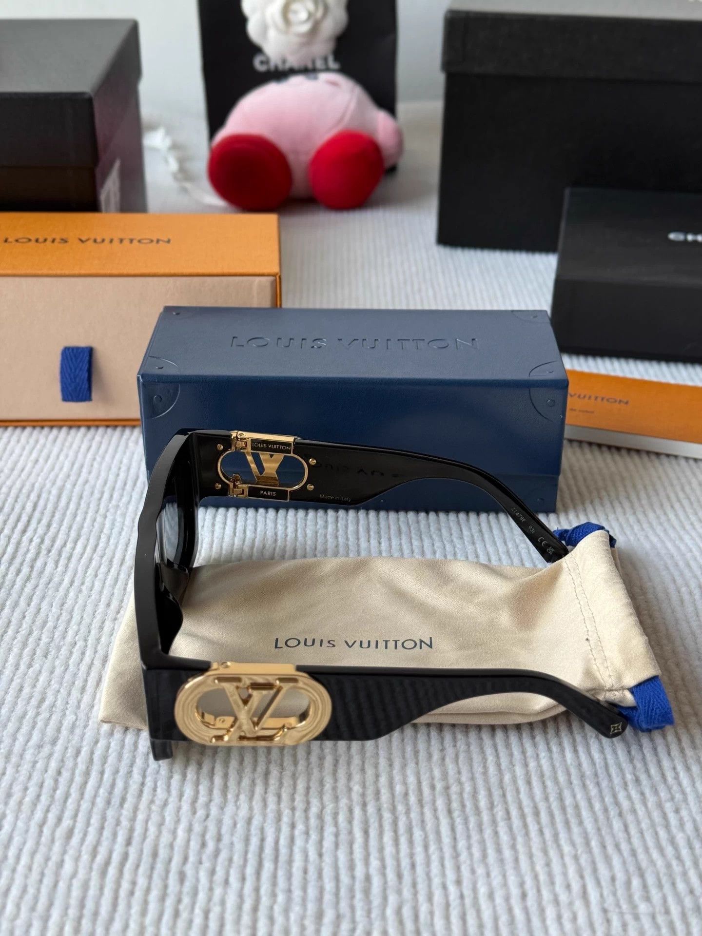 Louis Vuitton LV Sunglasses Liu Yifei Collab - Like New w/ Minor Scratch Size ONE SIZE - 4 Thumbnail