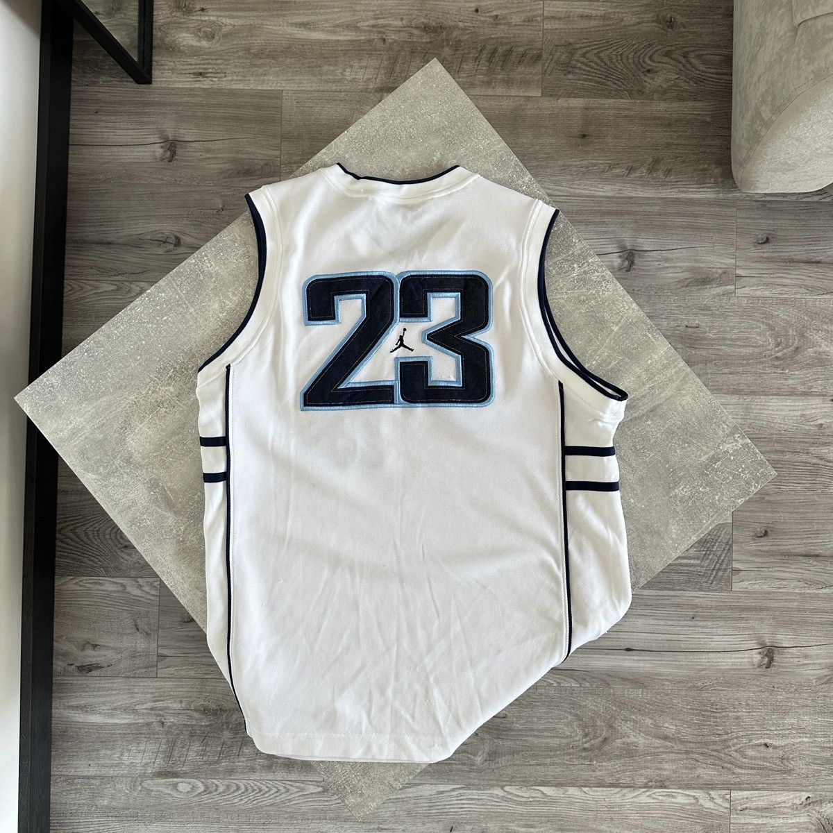 Jordan Brand Vintage 00s Jordan 23 jersey NBA basketball y2k og rap Size US L / EU 52-54 / 3 - 2 Thumbnail