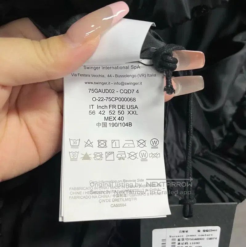 Versace Versace Black Hooded Puffer Jacket for Men . Size US L / EU 52-54 / 3 - 5 Thumbnail