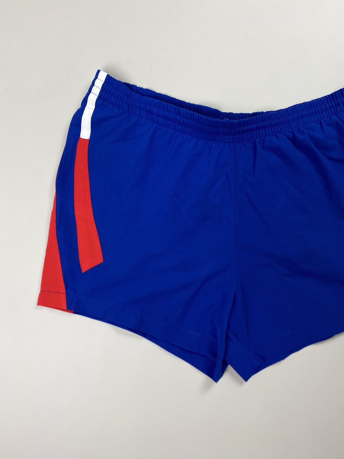 Vintage Adidas vintage men’s shorts size L Size US 34 / EU 50 - 2 Thumbnail