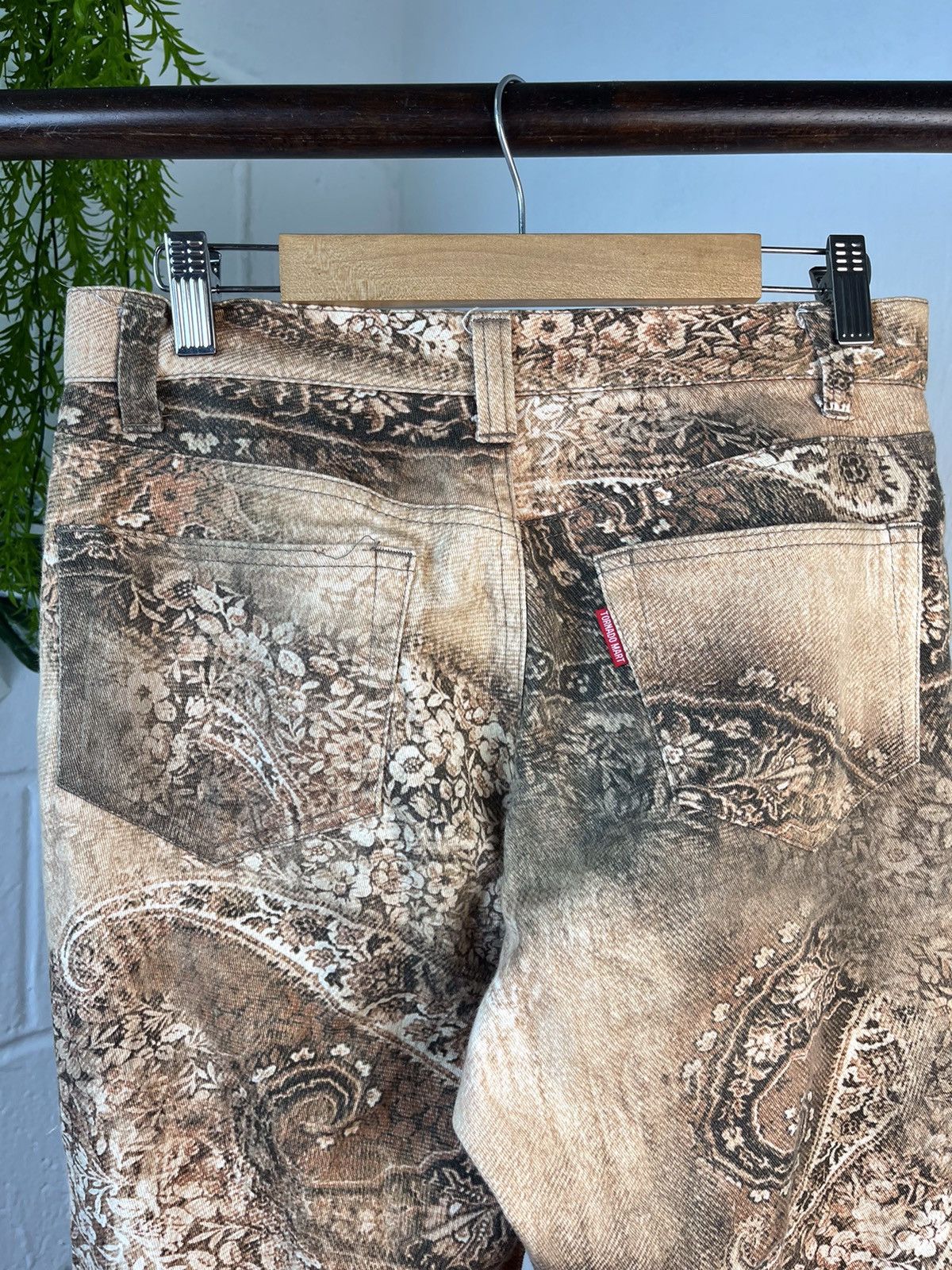 If Six Was Nine × Le Grande Bleu (L.G.B.) × Tornado Mart 2000s Tornado Mart Flare Fullprint Pants Size US 28 / EU 44 - 11 Thumbnail