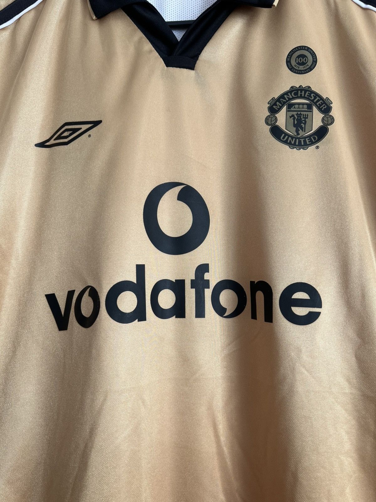 Umbro Manchester united 2001/02 centenary reversible Size US XL / EU 56 / 4 - 4 Thumbnail