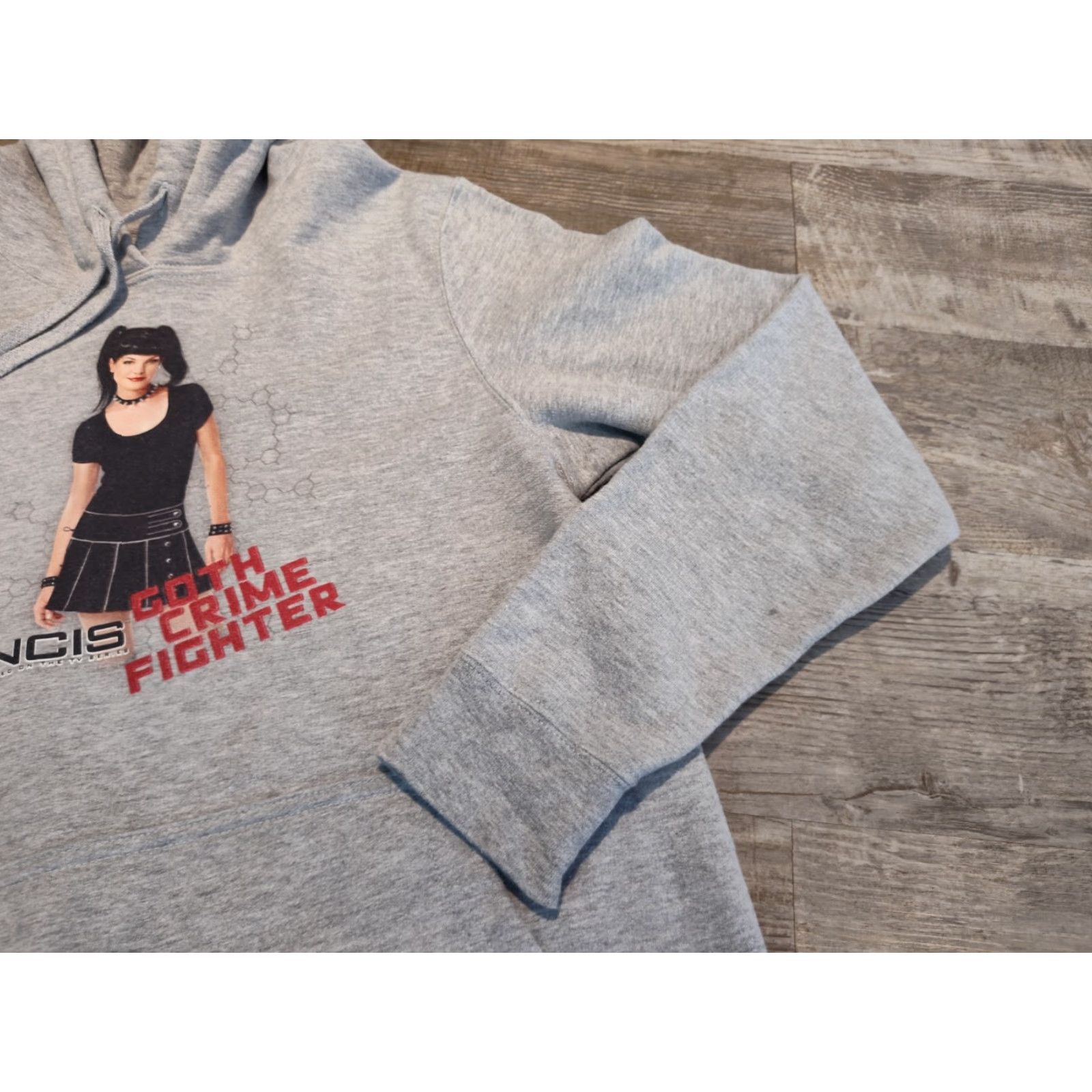 Vintage NCIS Abby Pullover Goth Crime Fighter Gray Size Small Fleece Drawstrings Hopdie Size US S / EU 44-46 / 1 - 3 Thumbnail