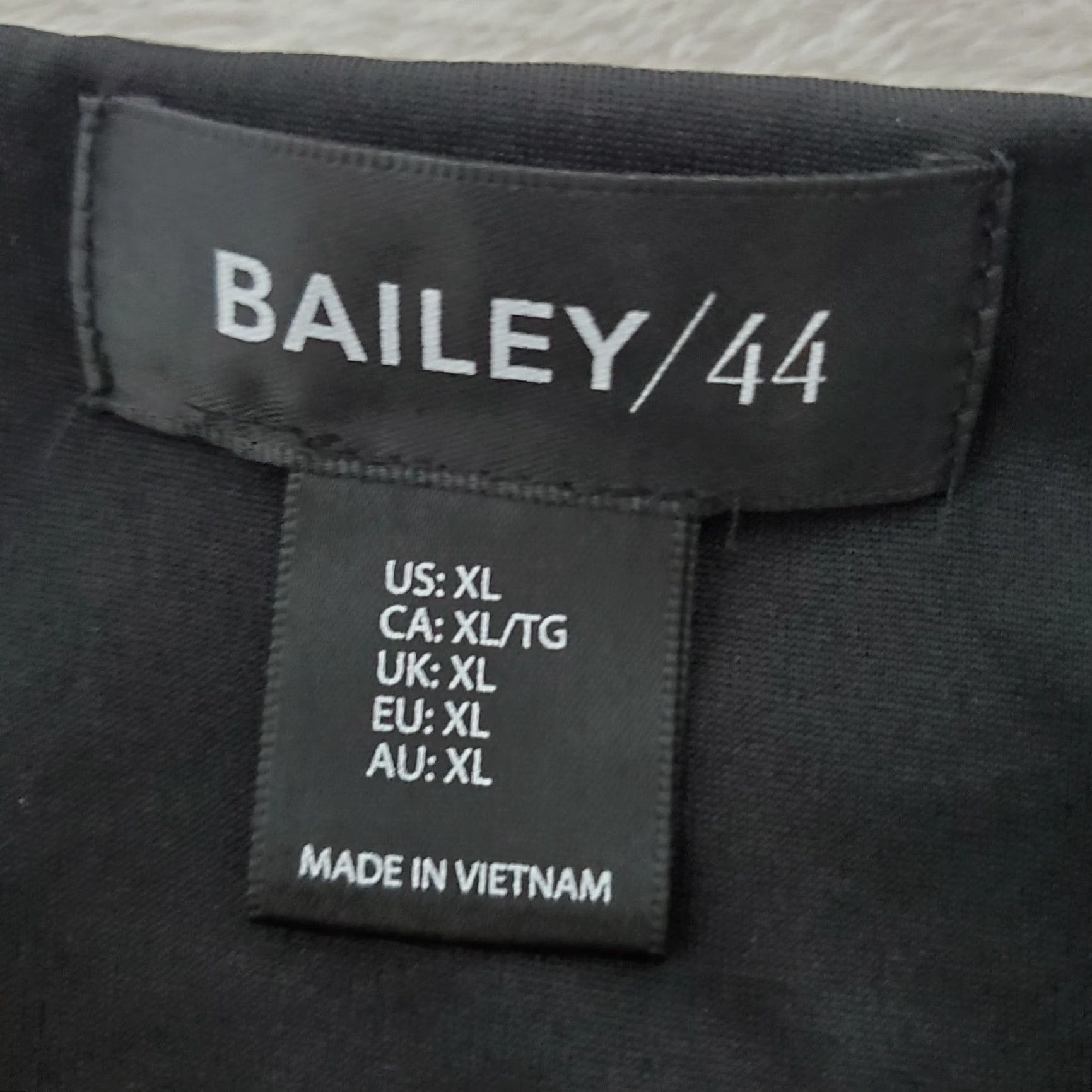 Bailey 44 Bailey 44 Top Women XL Black Cropped Square Neck Rayon Blend Side Zip Stretch Tank Shirt Size XL / US 12-14 / IT 48-50 - 3 Thumbnail