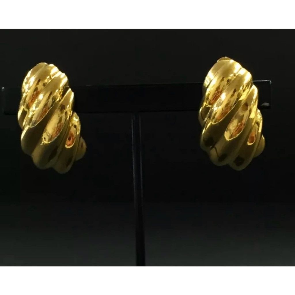 Givenchy Givenchy gold clip earrings Size ONE SIZE - 6 Thumbnail