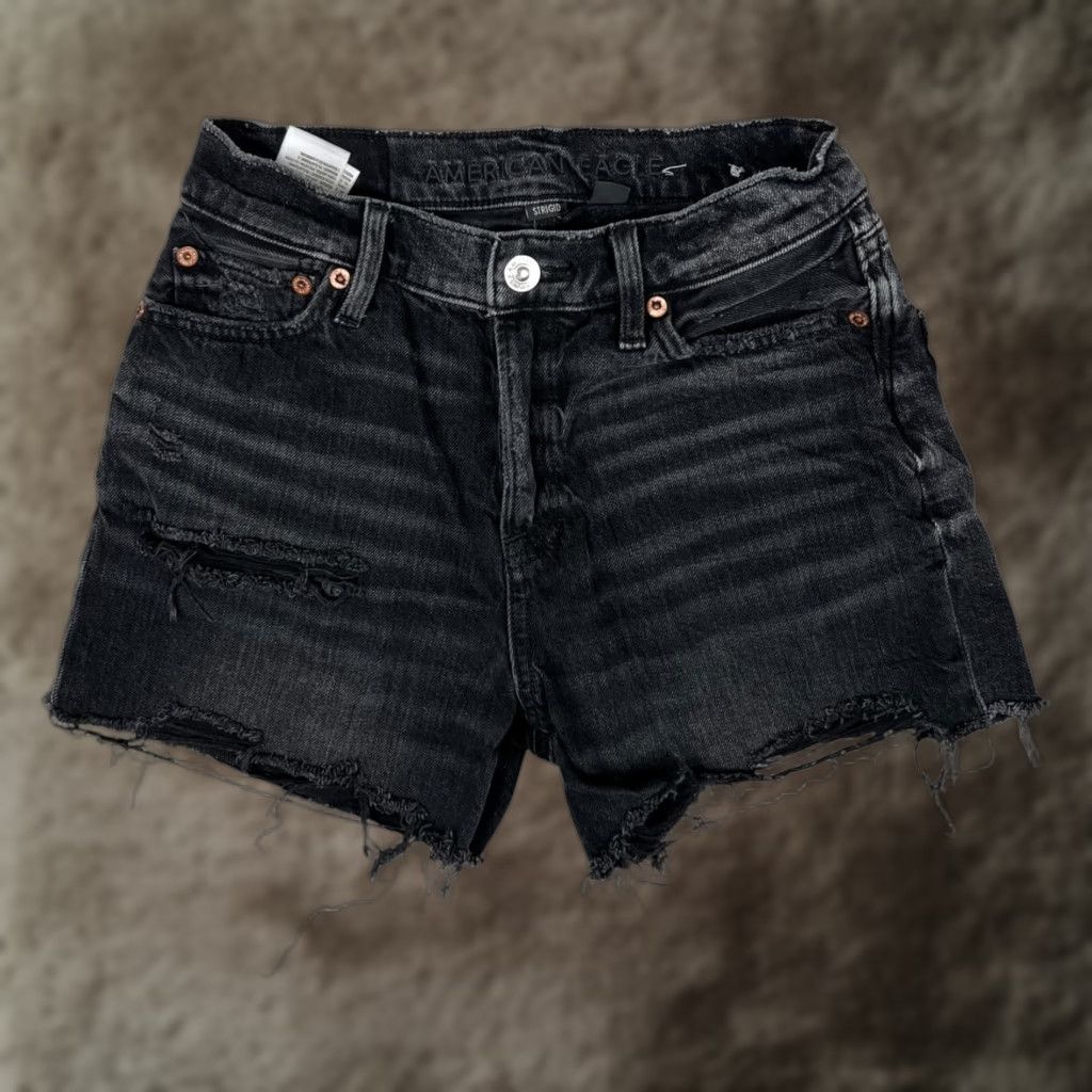 American Eagle Outfitters American Eagle Shorts Womens 00 Black Mom Short Distressed Cutoff Frayed Hem Size 24" / US 00 / IT 34 - 1 Thumbnail