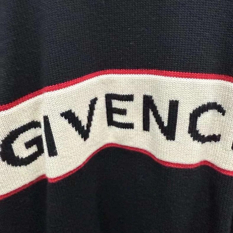 Other Givenchy Logo Wool Sweater, size S/M Size US M / EU 48-50 / 2 - 3 Thumbnail