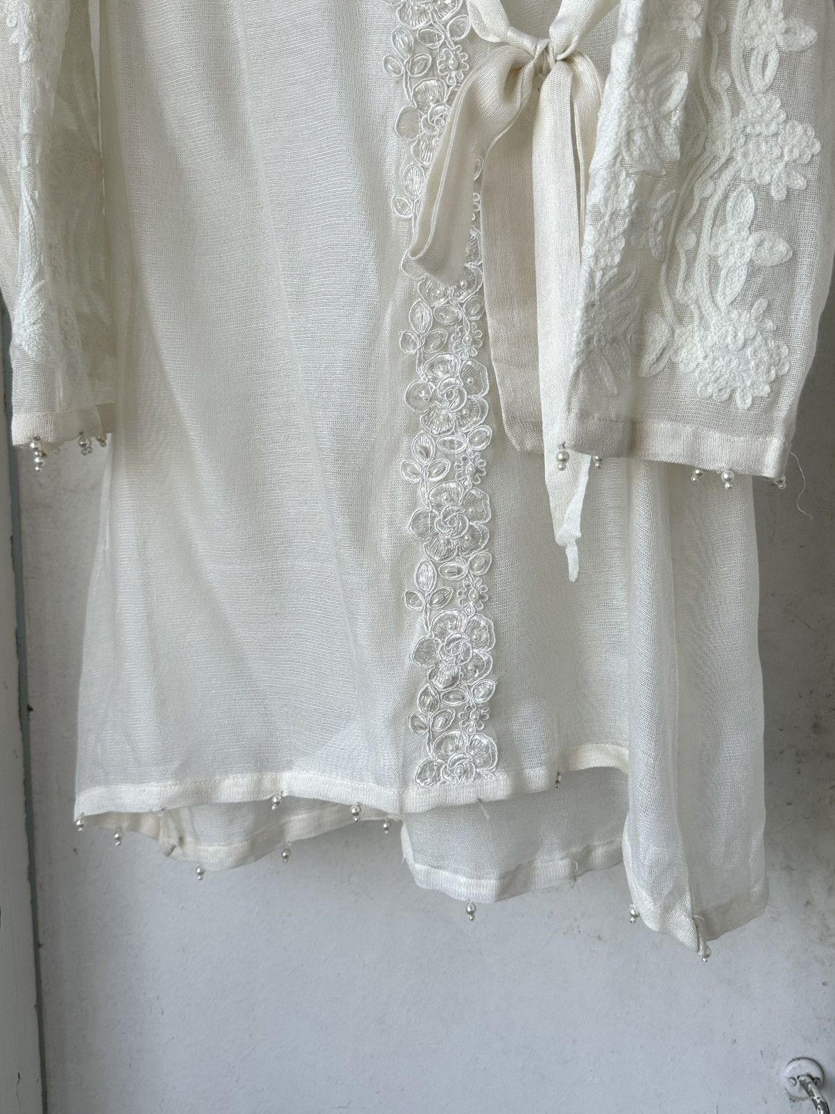 Vintage Vintage Mesh White Embroidered Flowers Blouse Size S / US 4 / IT 40 - 8 Thumbnail