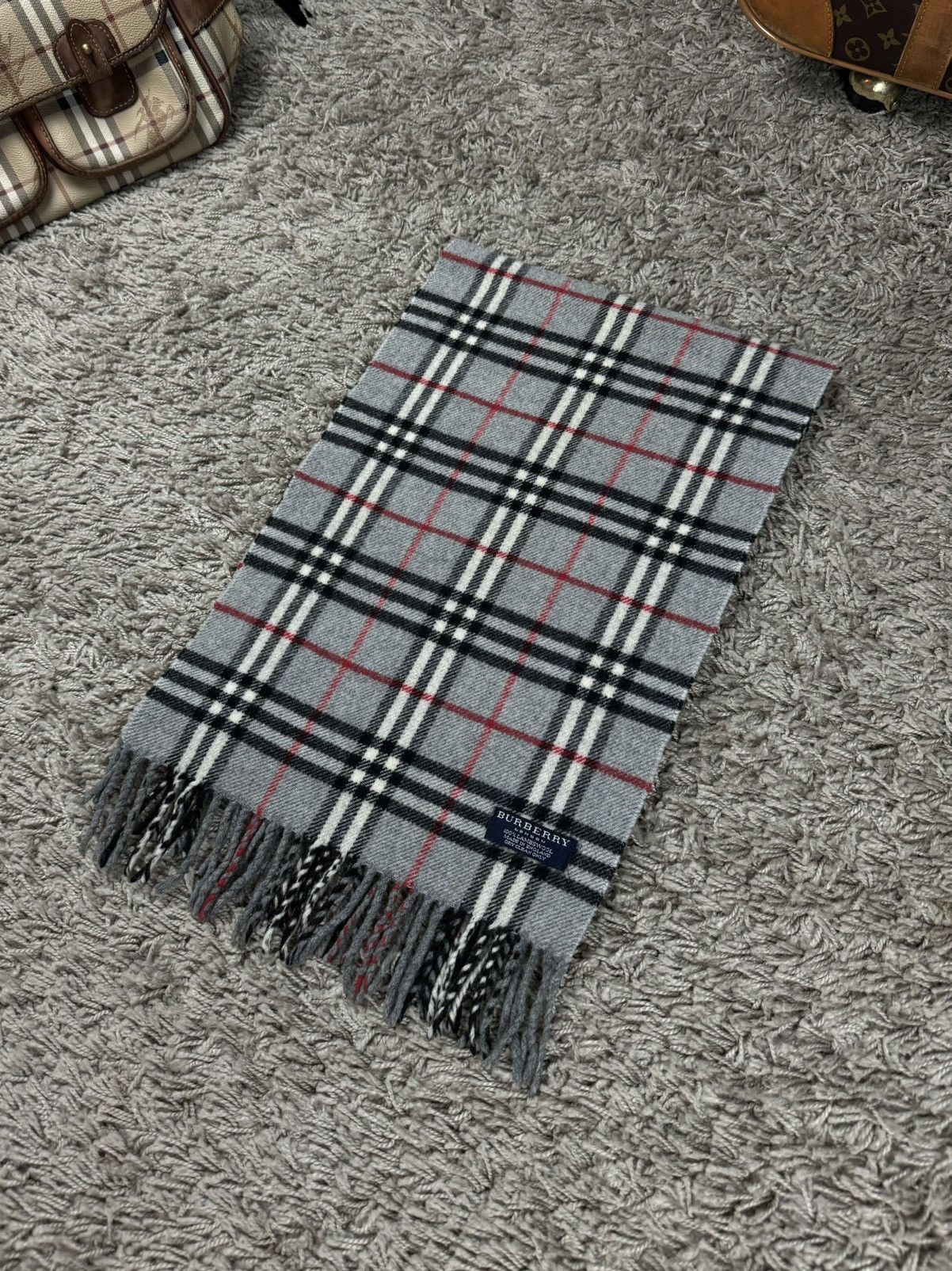 Burberry × Vintage Vintage wool scarf Burberry’s 90s original luxury item Size ONE SIZE - 1 Thumbnail