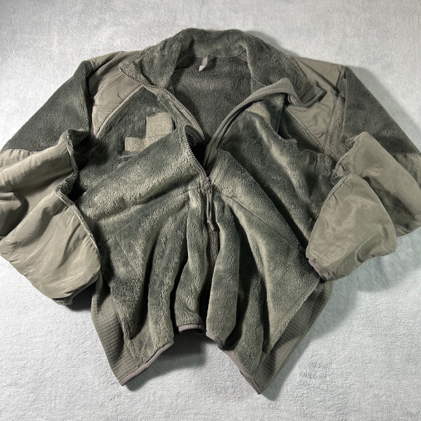 Patagonia US Army Gen III Cold Weather Jacket Fleece Medium ACU UCP Size US M / EU 48-50 / 2 - 1 Thumbnail
