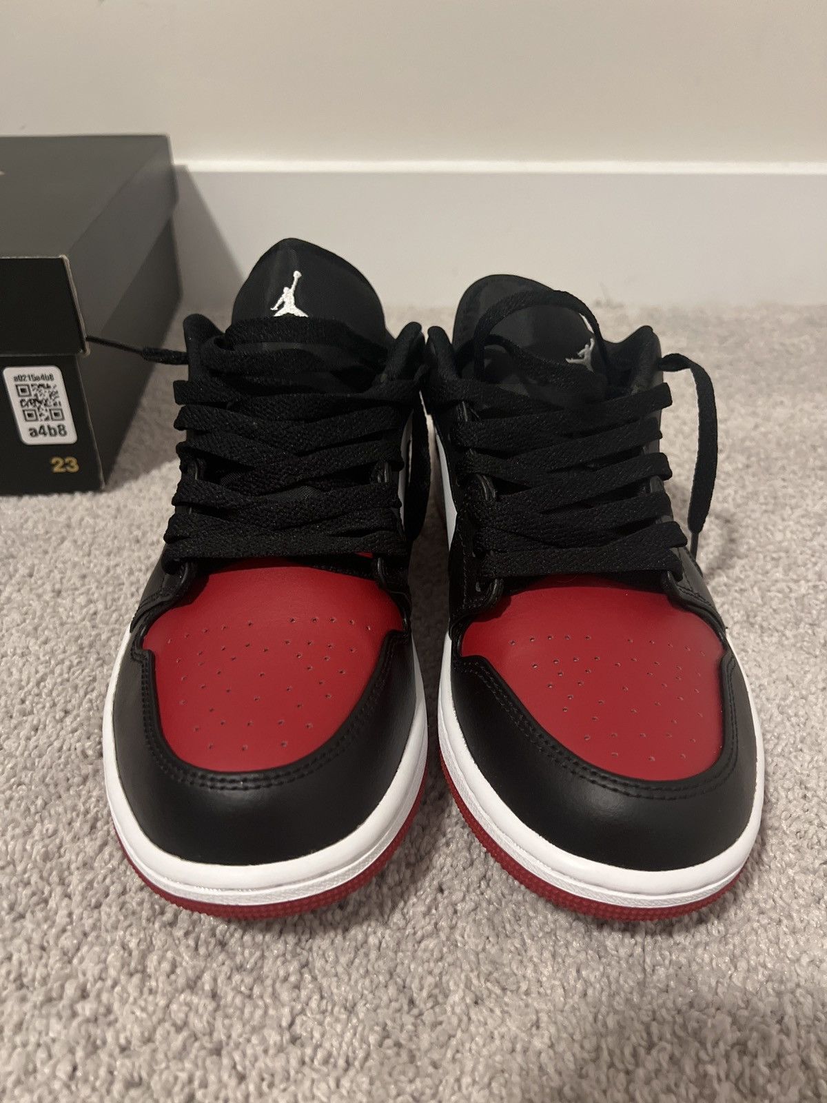 Jordan Brand × Nike Jordan 1 Low Bred Toe Size US 8.5 / EU 41-42 - 2 Thumbnail