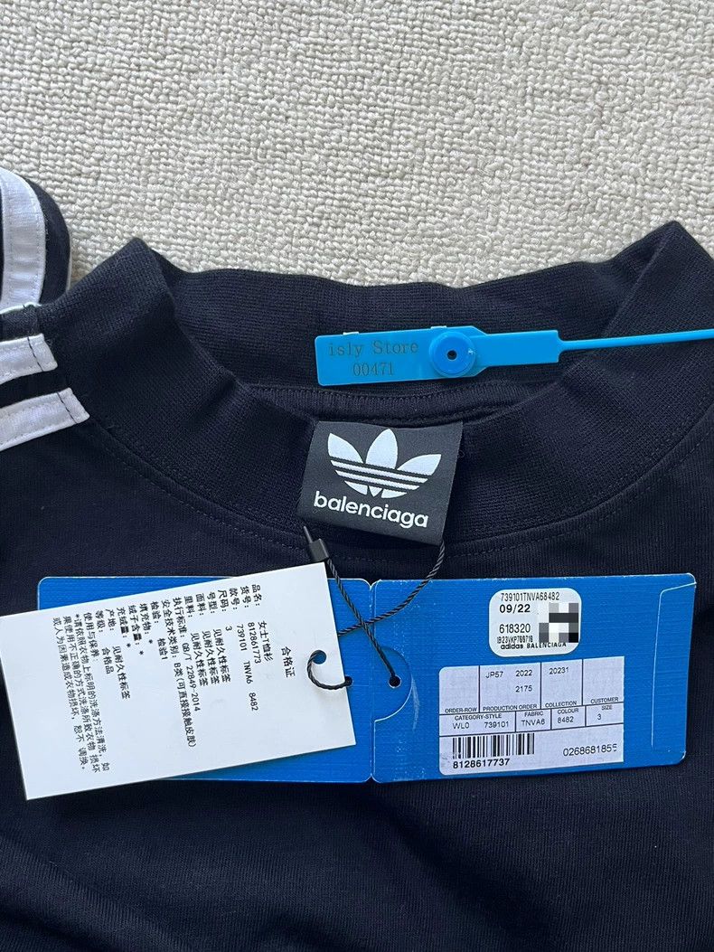 Balenciaga Balenciaga size 3 Monogrammed crewneck short sleeve T-shirt Size US M / EU 48-50 / 2 - 4 Thumbnail