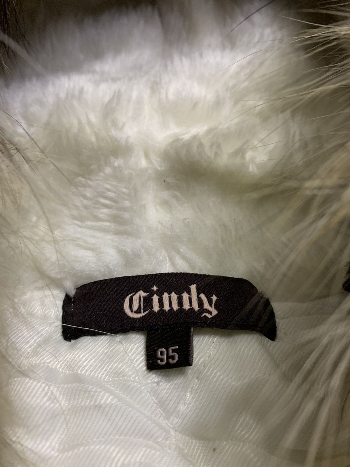 Japanese Brand Cindy Japanese Brand Ivory Zip Jacket Faux Fur Hoodie Size M / US 6-8 / IT 42-44 - 4 Thumbnail