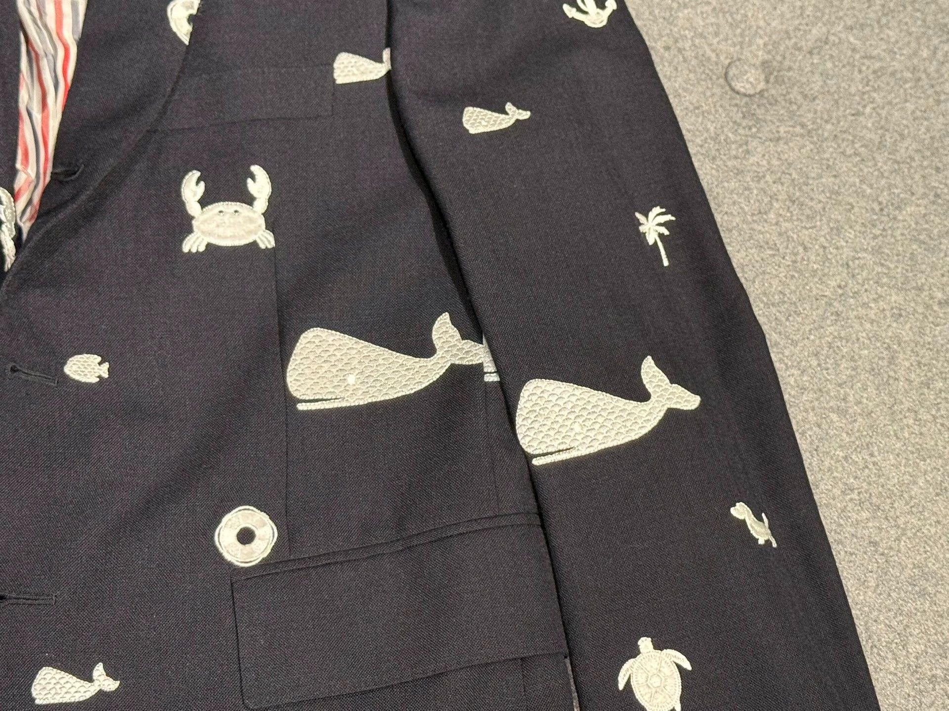 Thom Browne Thom Browne Rare Ocean Embroidered Slim Navy Suit Size US L / EU 52-54 / 3 - 6 Thumbnail