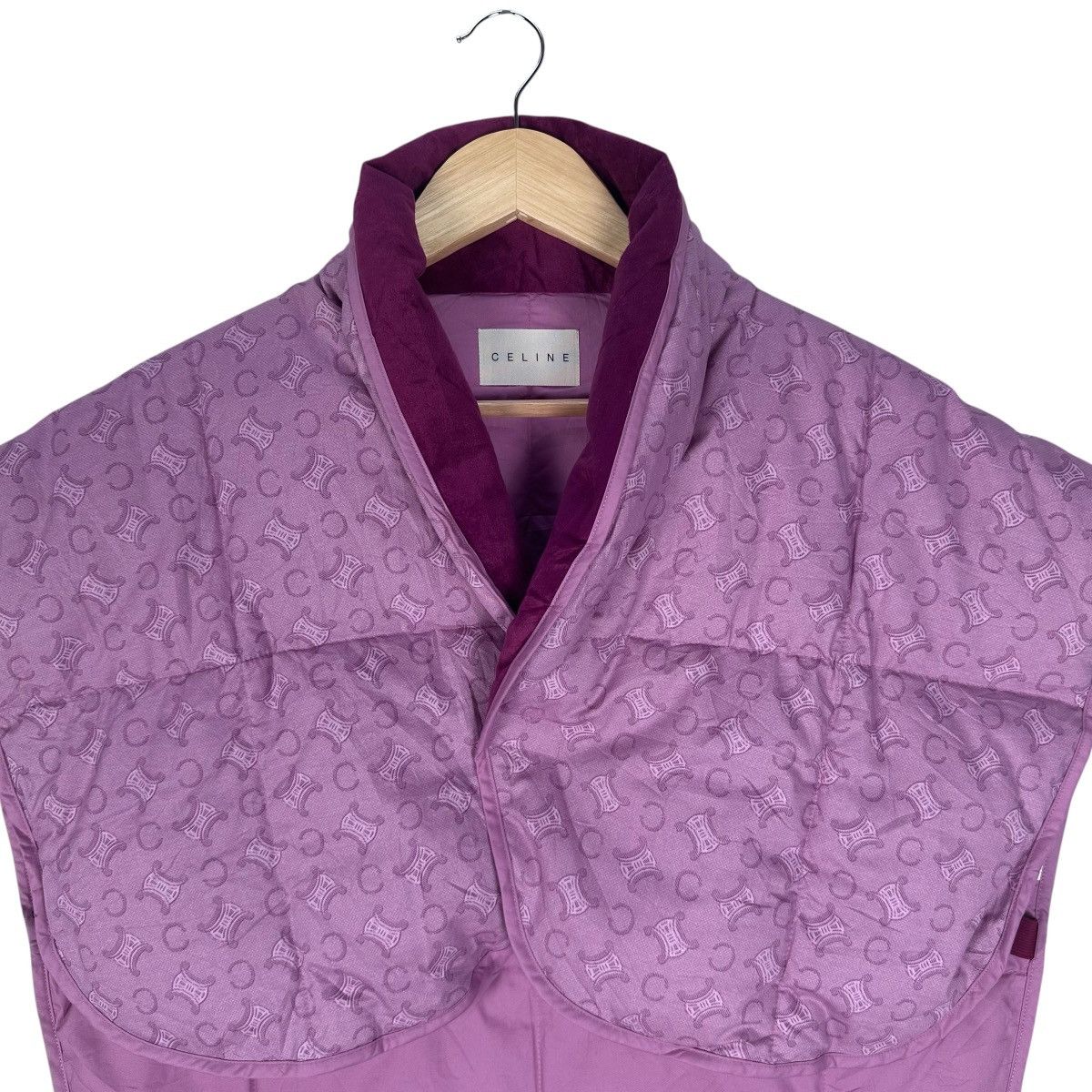 Celine CELINE MONOGRAM GOOSE PUFFER CROPPED VEST Size M / US 6-8 / IT 42-44 - 2 Thumbnail