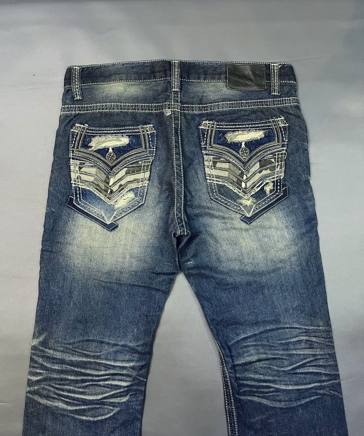 Affliction × Le Grande Bleu (L.G.B.) AFFLICTION BLAKE JEAN DISTRESSED DENIM JEANS Size US 34 / EU 50 - 5 Thumbnail