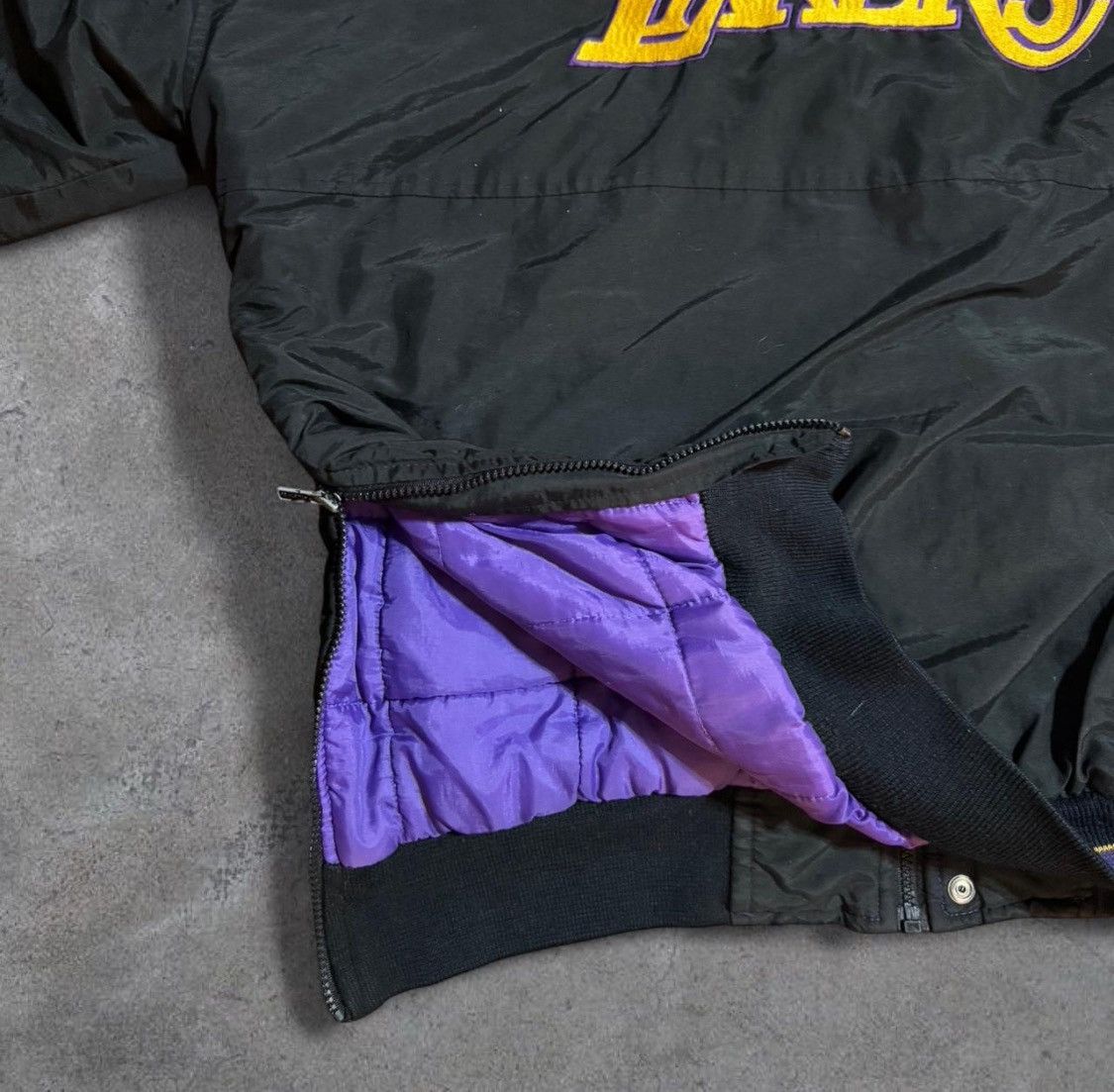 Starter Vintage Starter Los Angeles Lakers l jacket Size Large Size US L / EU 52-54 / 3 - 6 Thumbnail