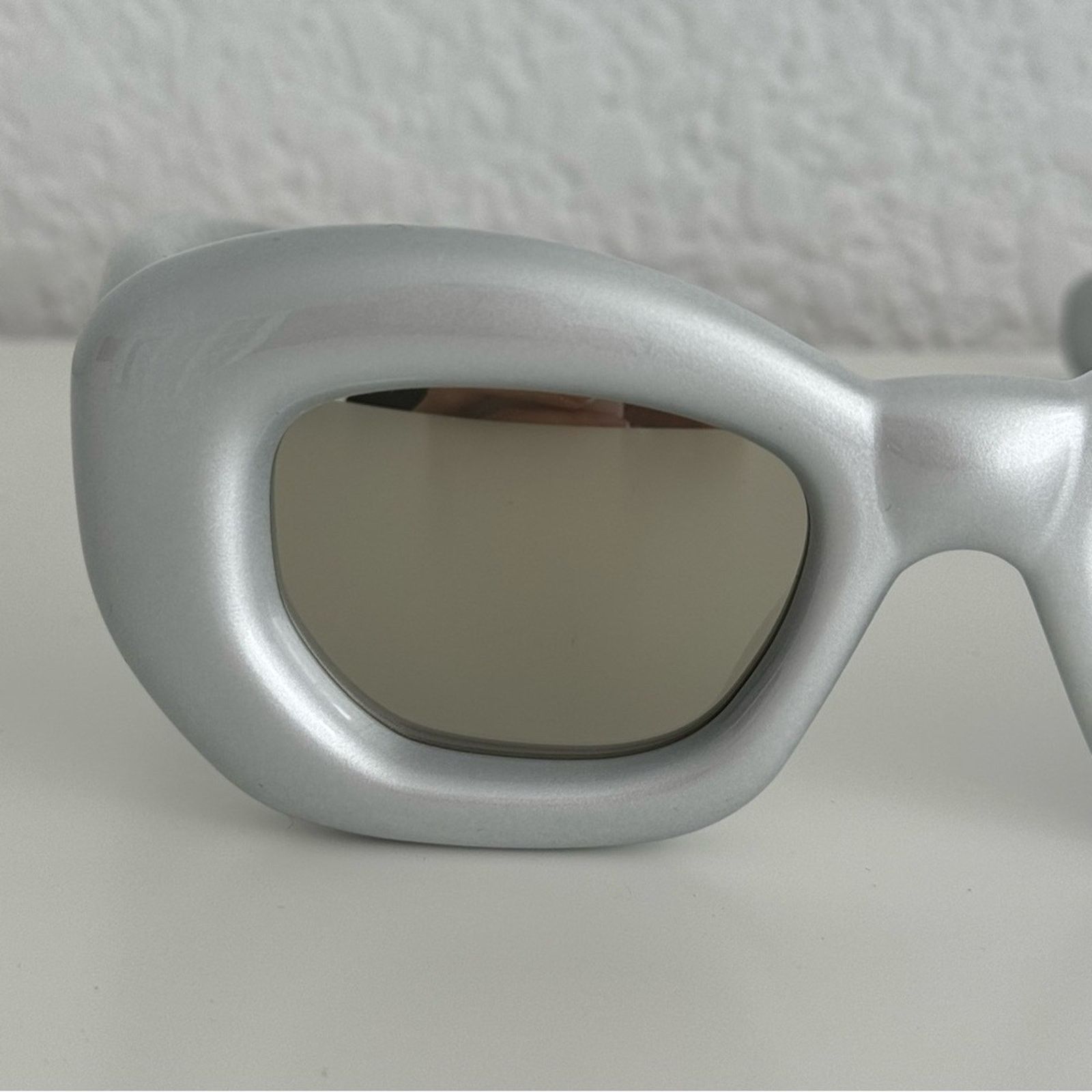 Loewe New! Loewe Silver Sunglasses LW40117I 20C, Authentic Size ONE SIZE - 3 Thumbnail