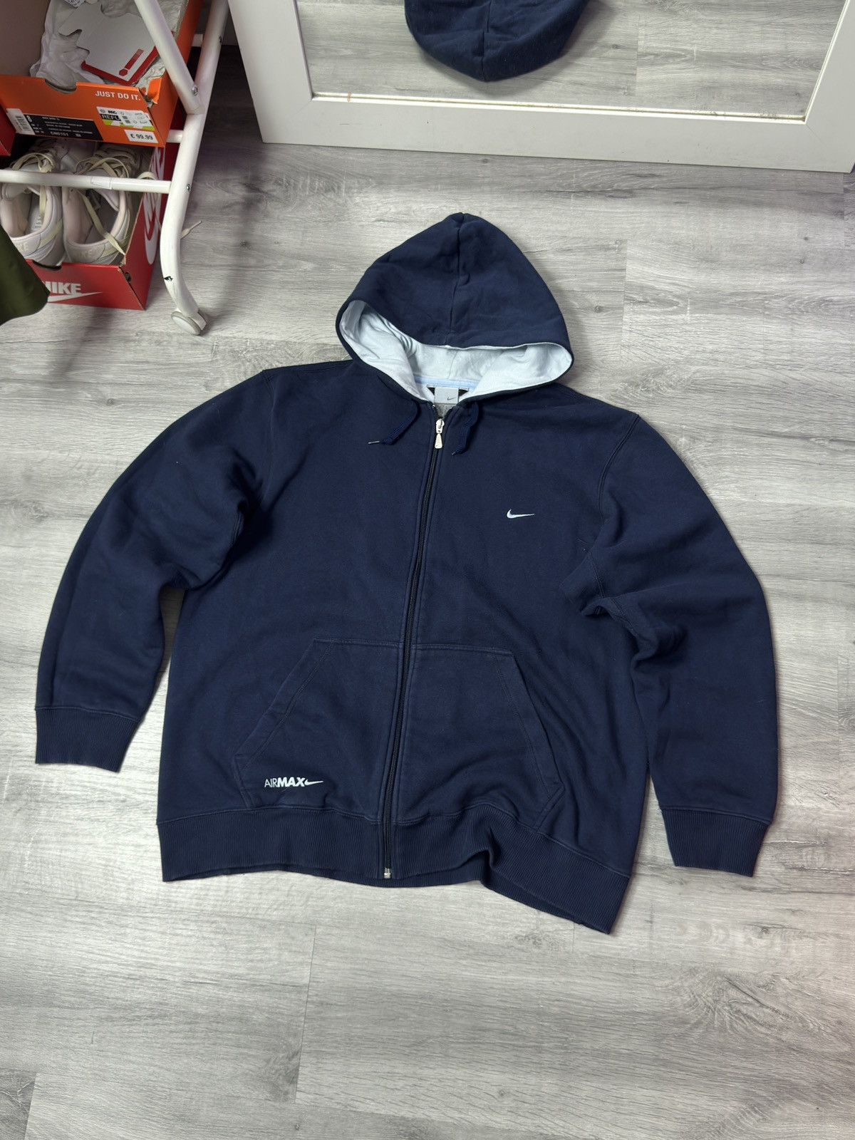 Nike Vintage Nike Airmax Zip Hoodie Size US L / EU 52-54 / 3 - 1 Thumbnail
