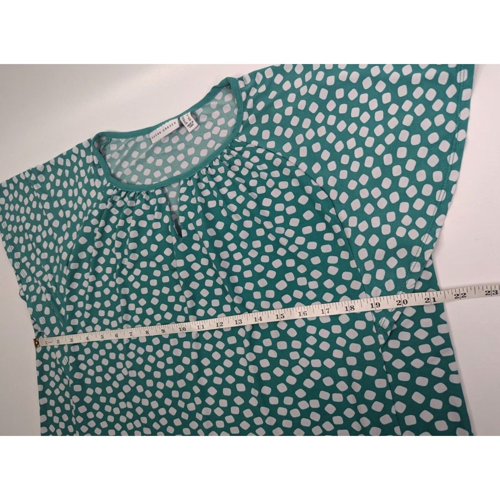 Vintage Susan Graver Blouse Womens Large Pullover Knit Green White Polka Dot Flutter Sleeve Round Neck Short Sleeve 100% Polyester Spandex Casual Workwear Size L / US 10 / IT 46 - 4 Thumbnail