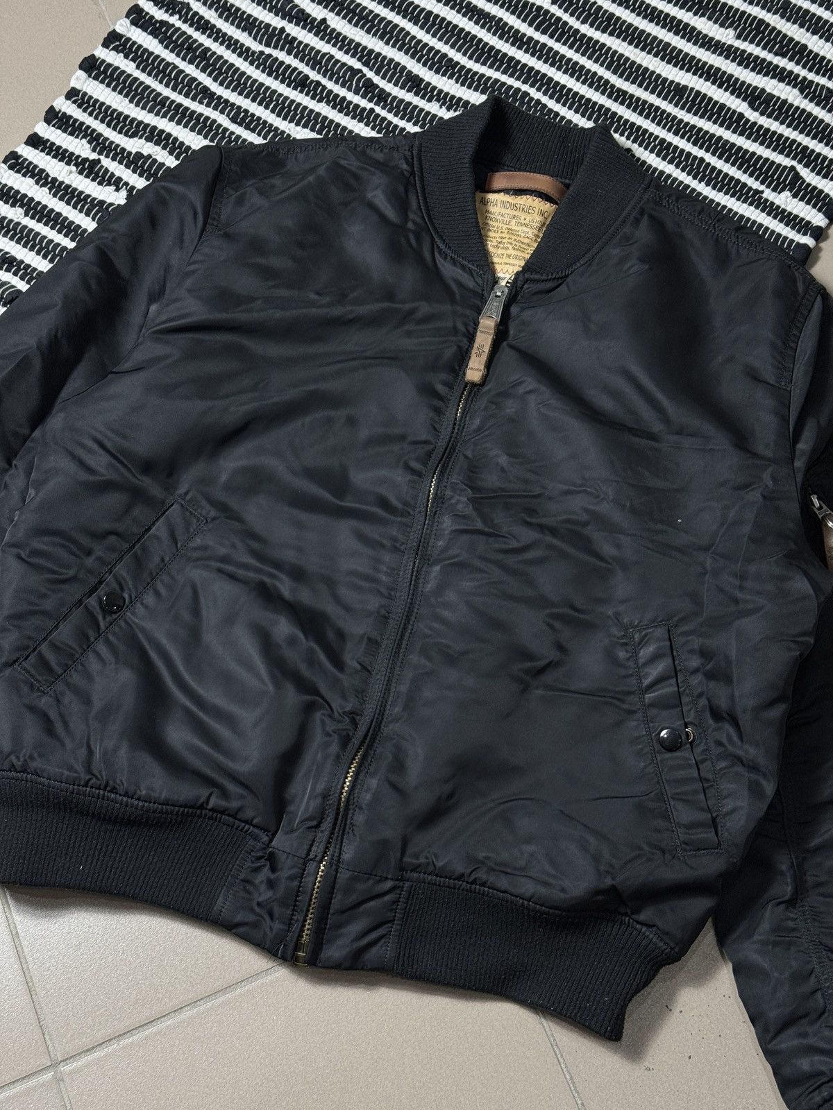 Alpha Industries VINTAGE ALPHA INDUSTRIES OVERSIZED NYLON BOMBERS Size XL / US 12-14 / IT 48-50 - 2 Thumbnail