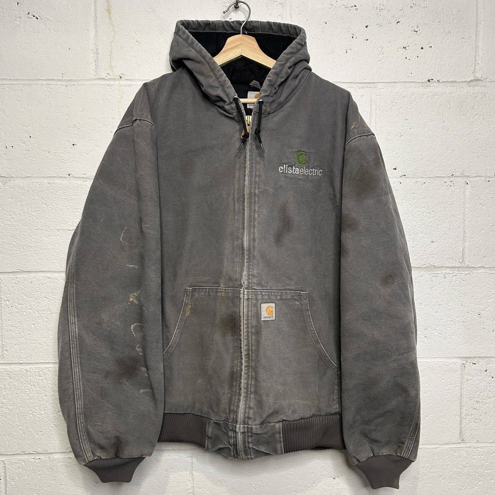 Carhartt Carhartt Quilted Hooded Active Jacket “Gravel/Grey” J140-GVL Size US XL / EU 56 / 4 - 1 Thumbnail