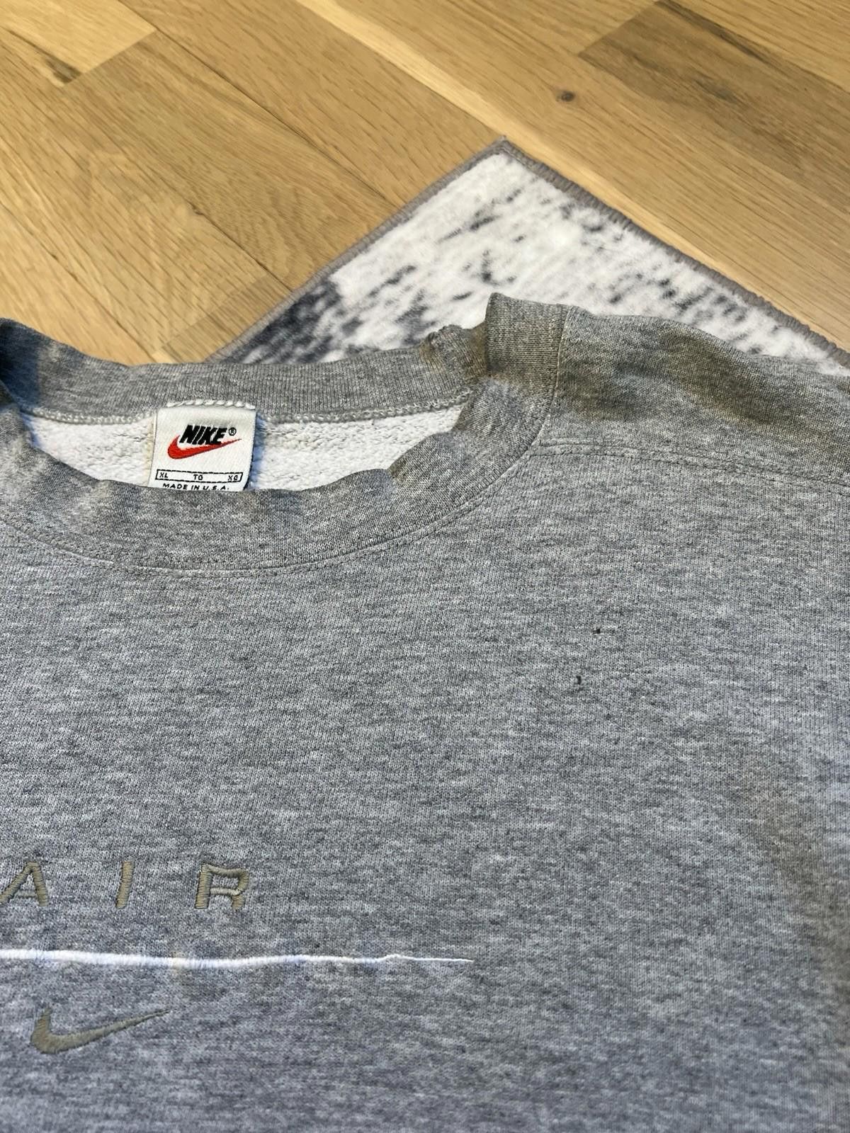Nike 90s Nike Air Embroidered Crewneck Size XL Size US XL / EU 56 / 4 - 4 Thumbnail