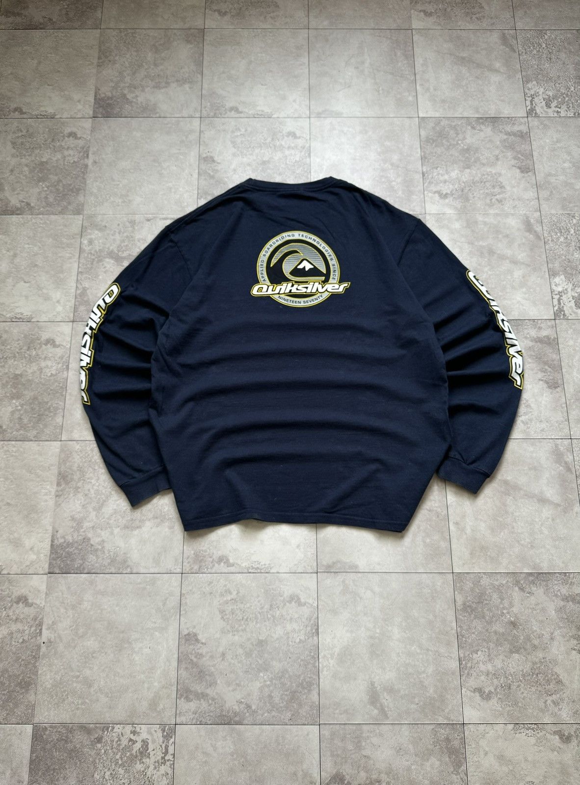 Quiksilver Vintage Quicksilver 90’s Surf Big Logo Navy Blue Long Sleeve Size US XL / EU 56 / 4 - 1 Thumbnail