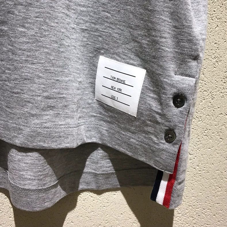 Thom Browne Thom Browne Round neck short sleeve T-shirt Size US L / EU 52-54 / 3 - 4 Thumbnail