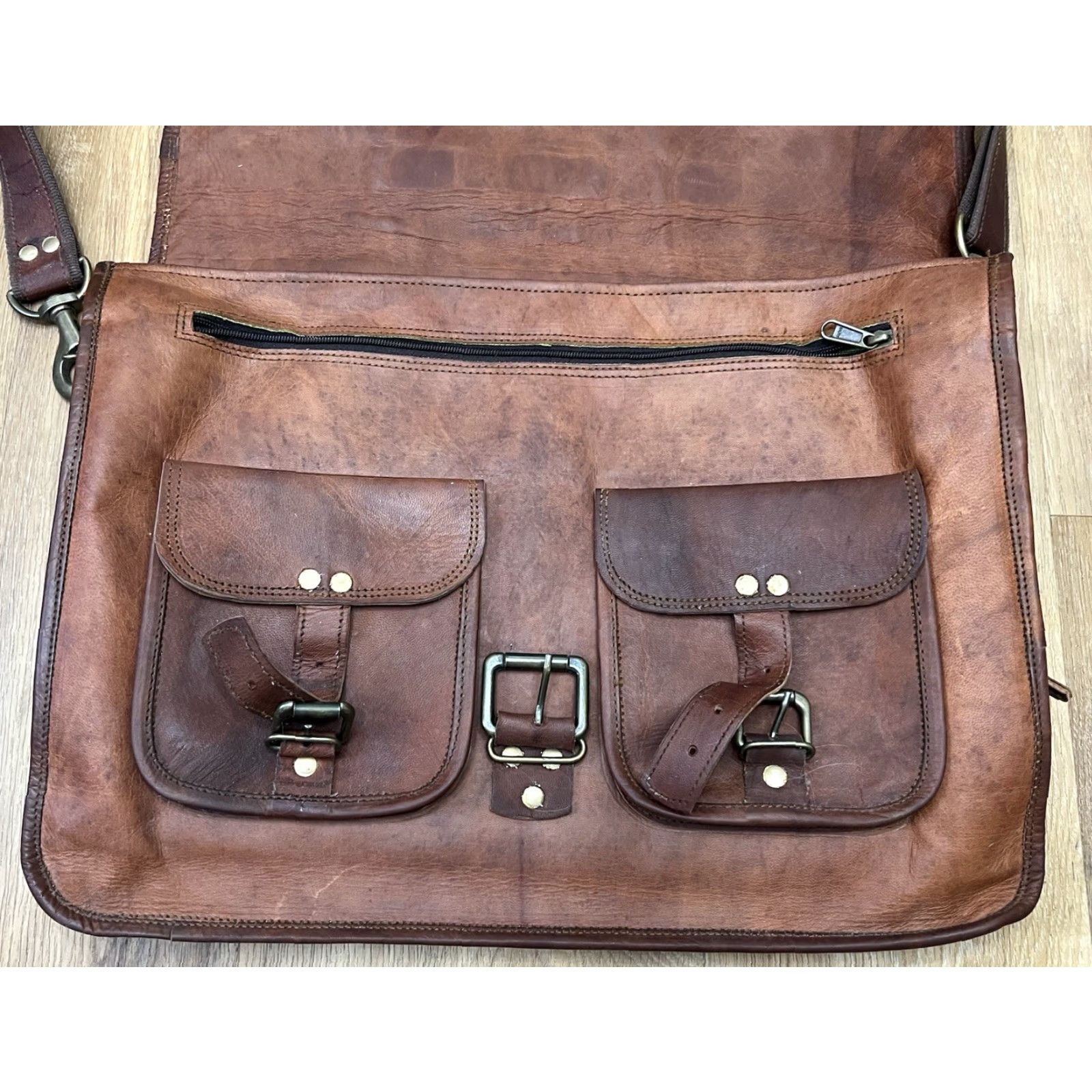 Vintage VINTAGE Sun Distressed Oiled Leather Messenger Bag Briefcase Satchel 17.5” x 13” x 5” Brown Mens Womens Neutral Size ONE SIZE - 2 Thumbnail