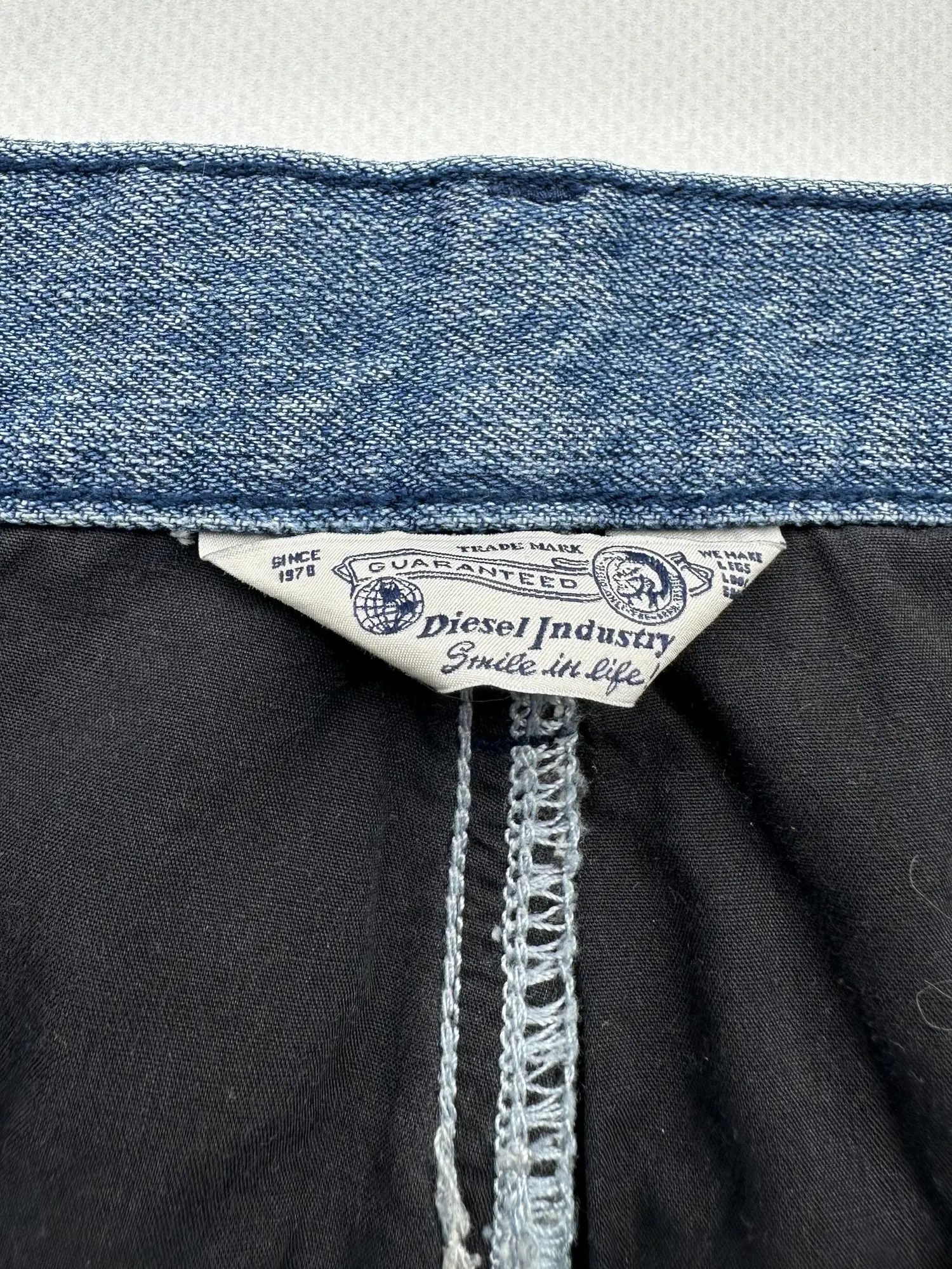 Diesel × Vintage Diesel Vintage Mini Skirt Size 27" / US 4 / IT 40 - 6 Thumbnail