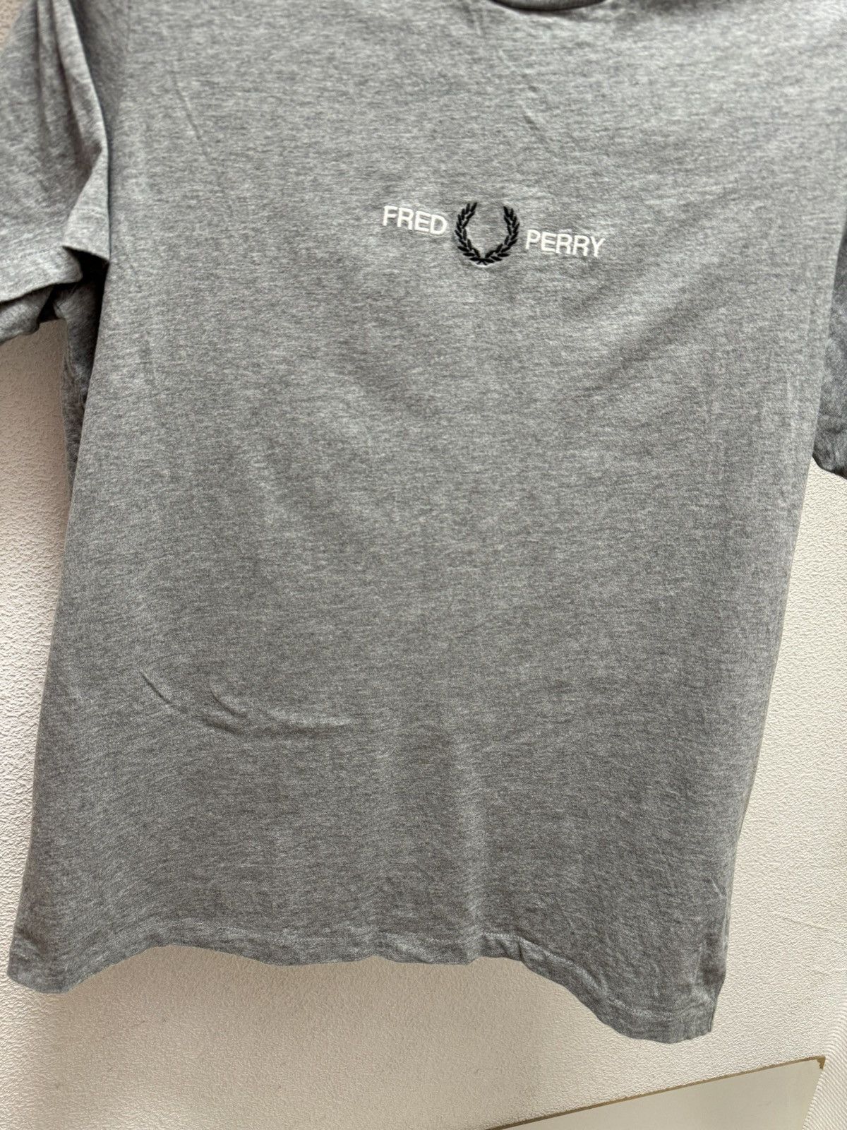 Fred Perry Fred Perry big logo t-shirt M sz Size US M / EU 48-50 / 2 - 5 Thumbnail