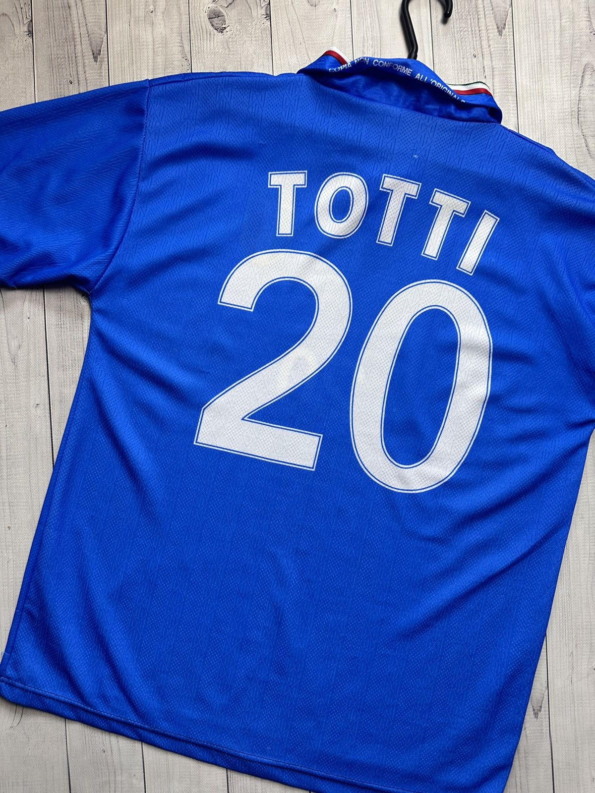 Vintage Vintage Totti Italia jersey rare size L/XL Italy Size US L / EU 52-54 / 3 - 6 Thumbnail