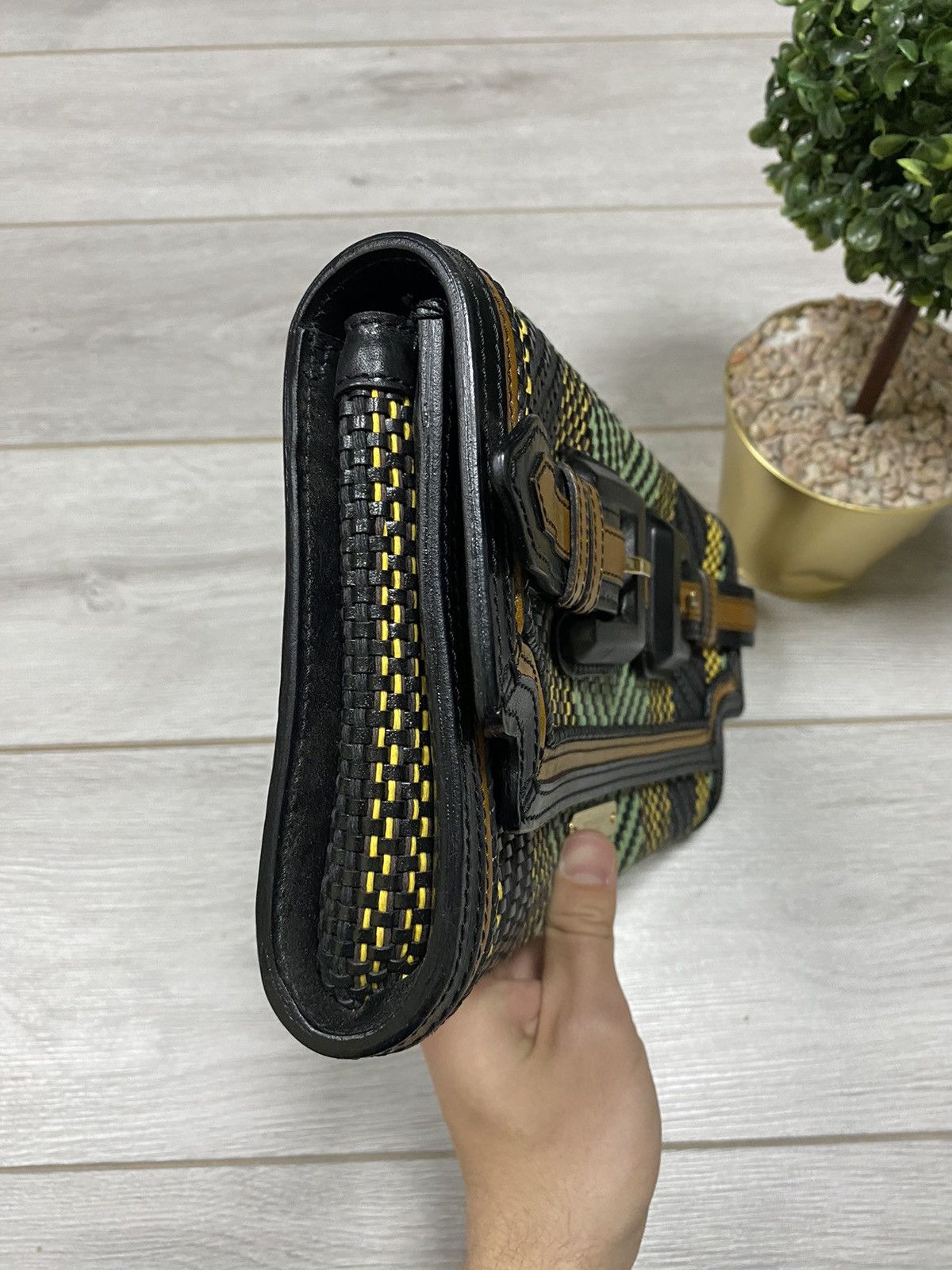 Burberry Prorsum Burberry buffalo leather woven raffia flap clutch Size ONE SIZE - 8 Thumbnail