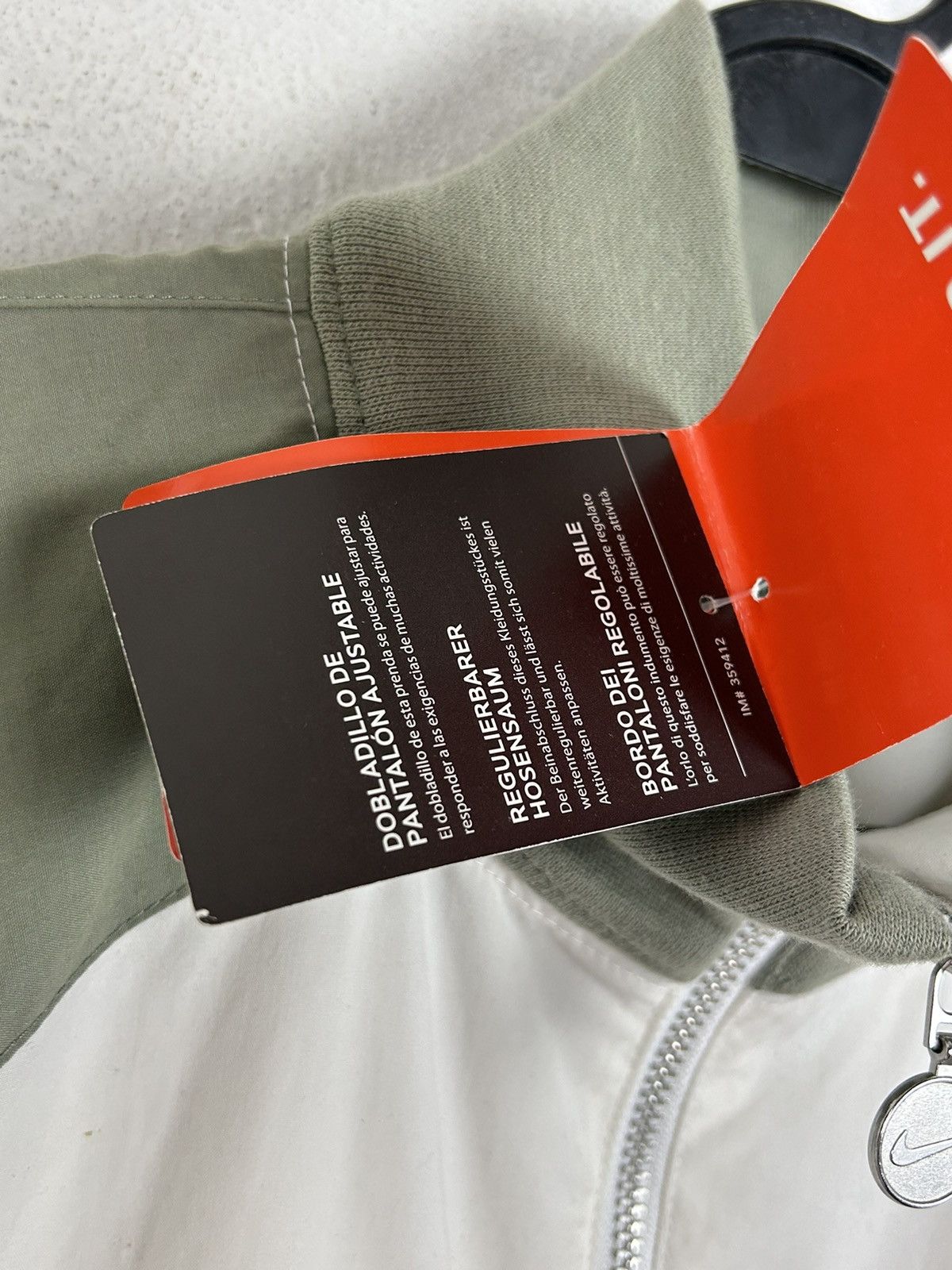 Nike BNWT 00s Vintage Nike Full Tracksuit Bundle Jacket Pants Size M / US 6-8 / IT 42-44 - 7 Thumbnail