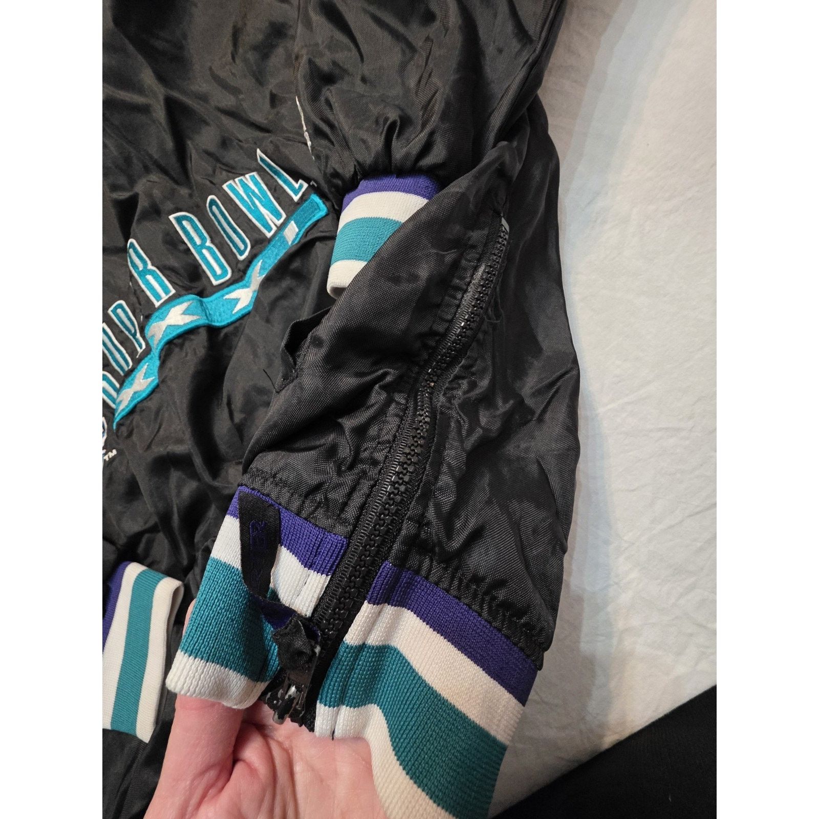Starter 1997 Starter Superbowl V-neck Pullover Windbreaker Jacket Size US S / EU 44-46 / 1 - 2 Thumbnail