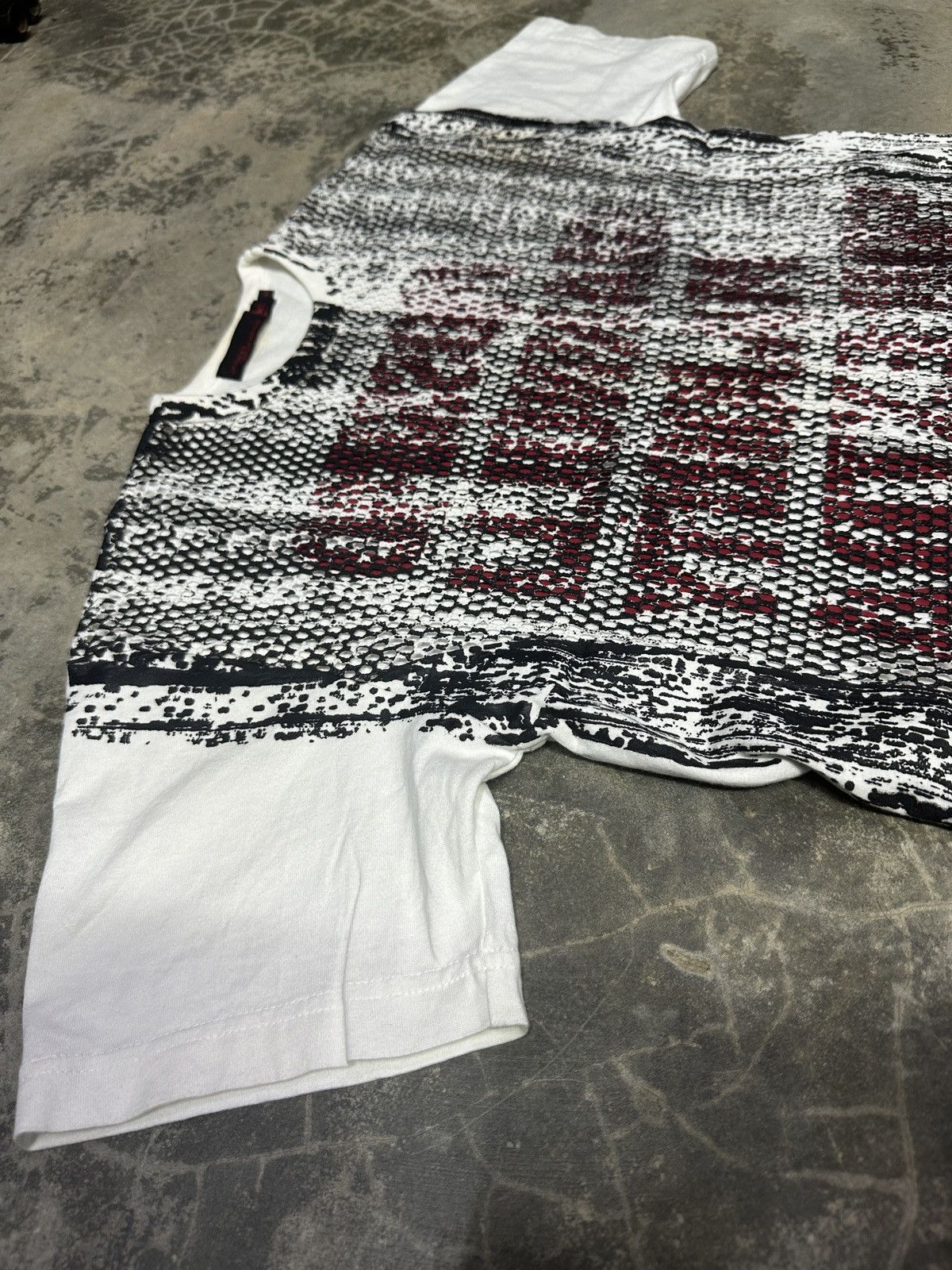 Mossimo × Vintage Vintage Mossimo Net Tshirt Very Rare Size US M / EU 48-50 / 2 - 5 Thumbnail