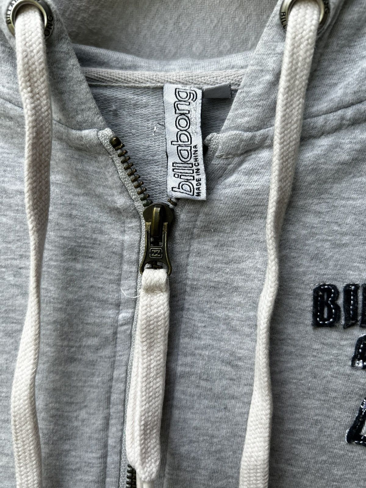 20471120 × Billabong × Japanese Brand Billabong Number 73 Hoodie Zip Up Style Size US S / EU 44-46 / 1 - 4 Thumbnail