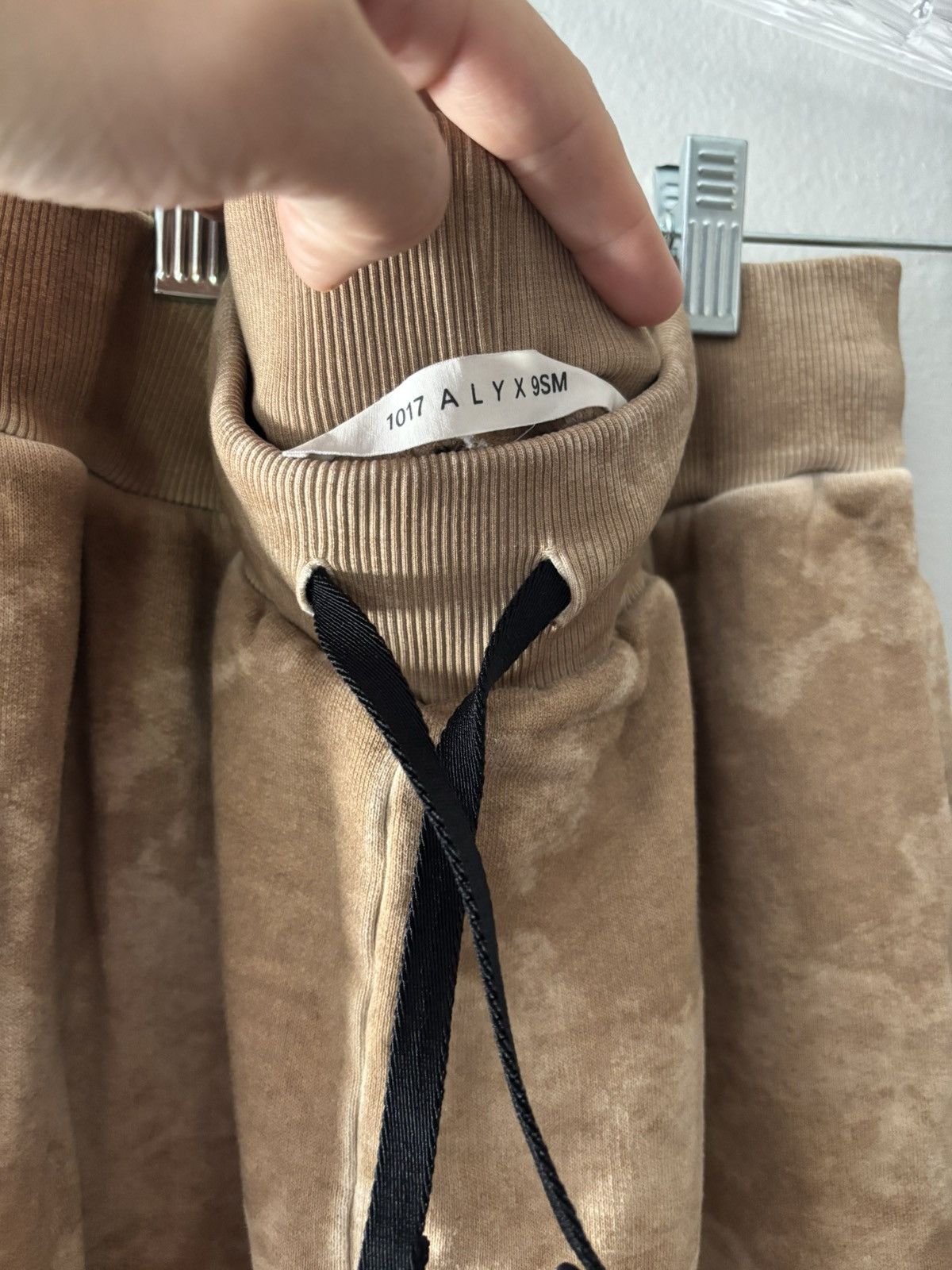 1017 ALYX 9SM 1017 ALYX 9SM Camo Sweatpants Size US 32 / EU 48 - 4 Thumbnail