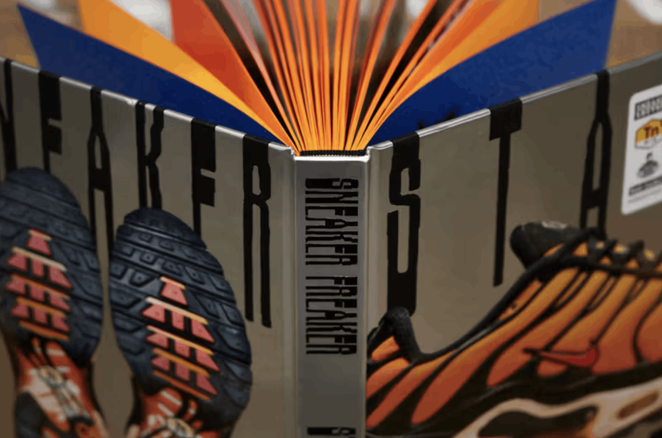 Other 'Stay Tuned’ Book Foot Locker X Sneaker Freaker Size ONE SIZE - 3 Thumbnail