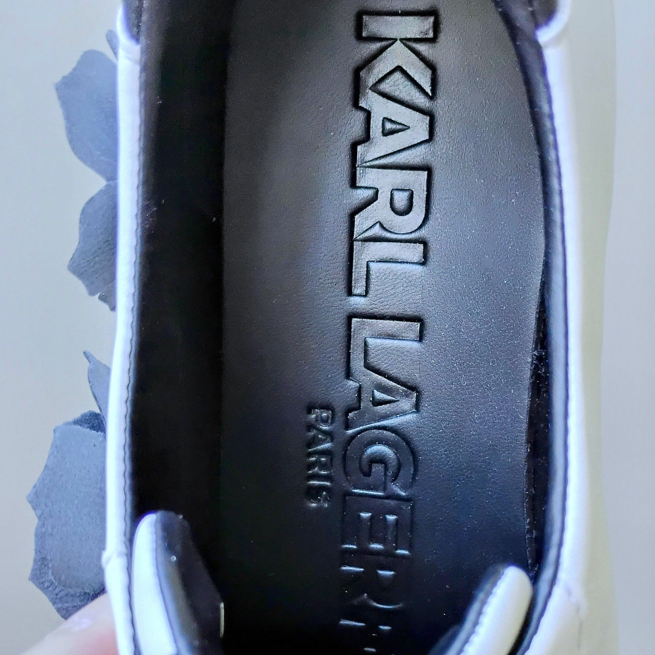 Karl Lagerfeld Karl Lagerfeld Paris Women's Flower Sneaker in Black/White Size US 9.5 / IT 39.5 - 9 Thumbnail