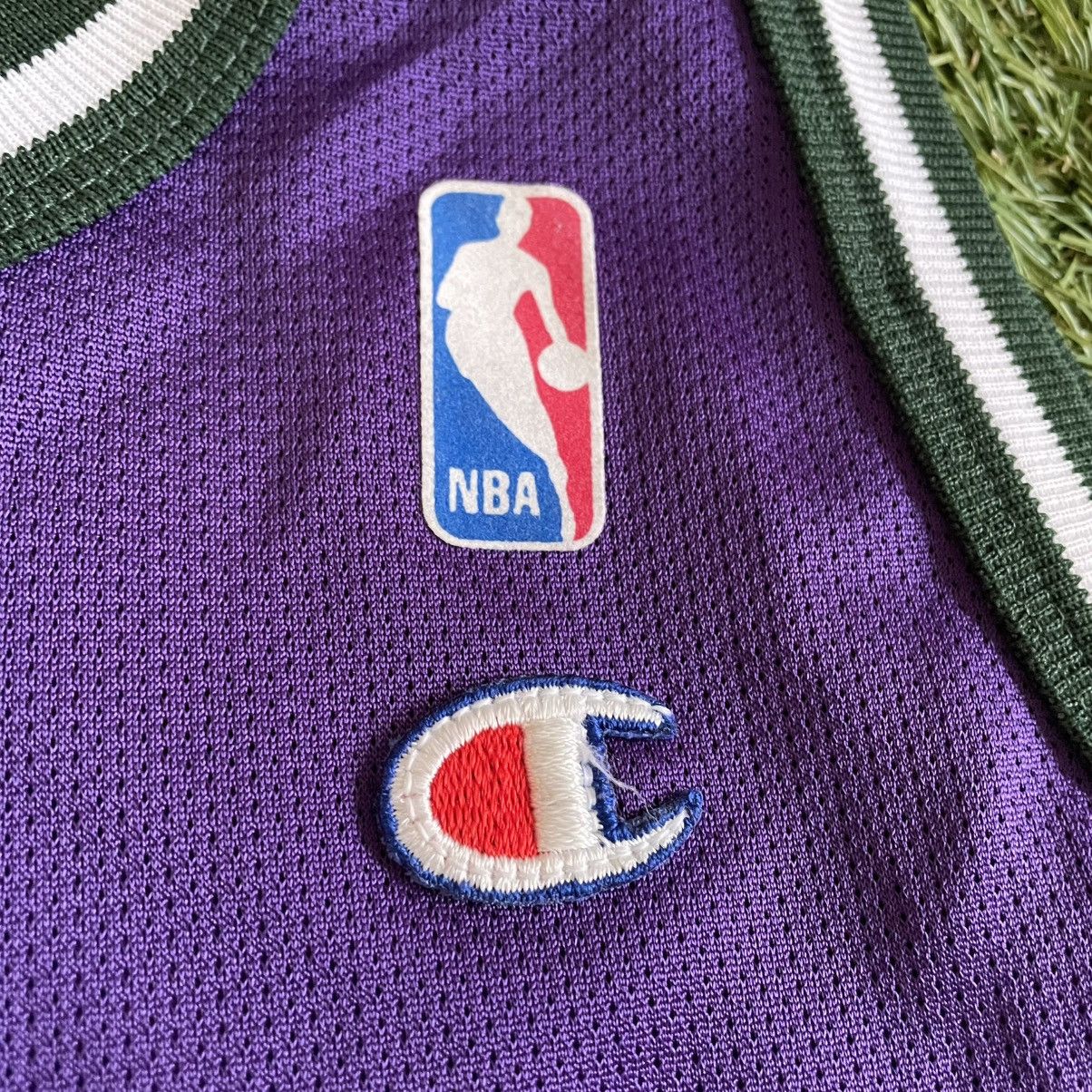 Champion Vintage Champion Jersey Milwaukee Bucks Robinson Mens 44 (L) Size US L / EU 52-54 / 3 - 5 Thumbnail