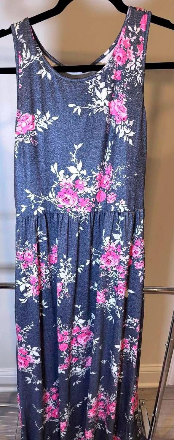 Designer Zatticas Floral Maxi Dress - Gray with Pink Roses Size L / US 10 / IT 46 - 1 Thumbnail