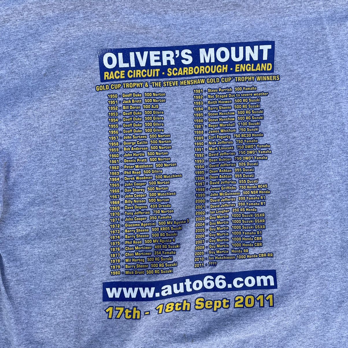 Vintage Vintage Gold Cup Road Races T-shirts Logo Y2K Auto 66 90s Size US XL / EU 56 / 4 - 12 Thumbnail