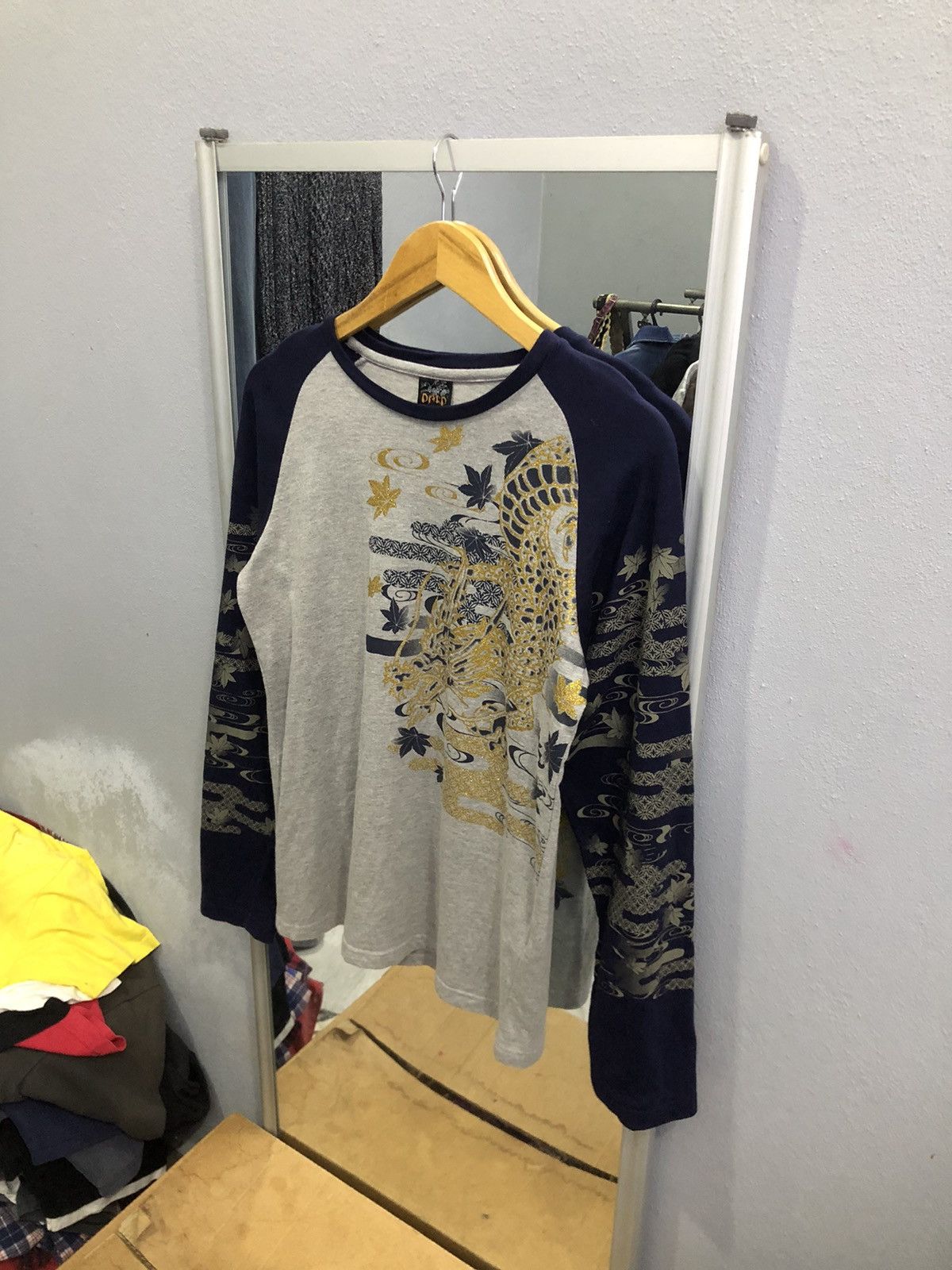 Japanese Brand OBLO Japanese Dragon Long Sleeve Gold Foil Print Size US S / EU 44-46 / 1 - 2 Thumbnail
