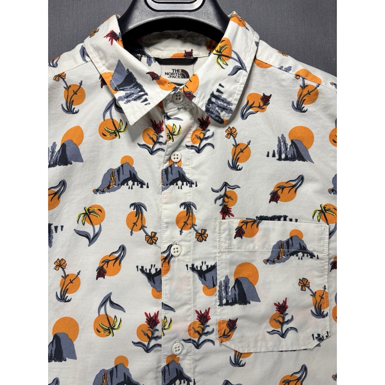 The North Face North Face Baytrail Shirt Short-Sleeve Desert Print Men’s L Size US L / EU 52-54 / 3 - 1 Thumbnail