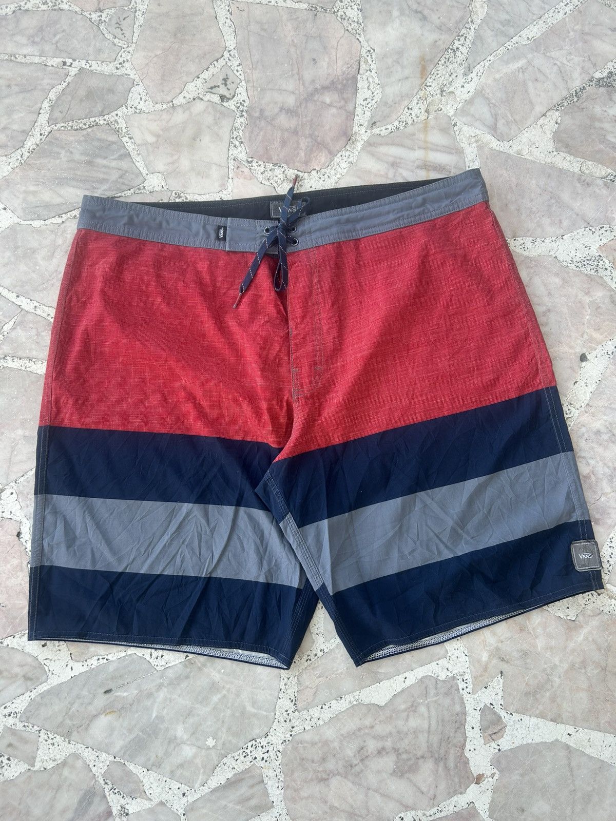 Vans Vans Casual Short Pants Size US 38 / EU 54 - 1 Thumbnail