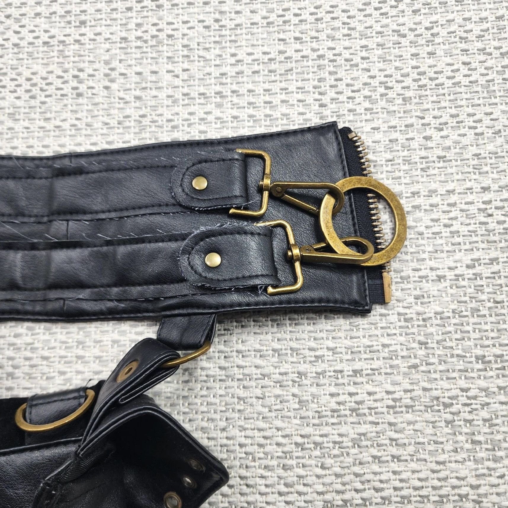 Vintage Steampunk Festival Utility Belt Bag Pouch Double Pocket Leather Suede Cosplay Size ONE SIZE - 7 Thumbnail