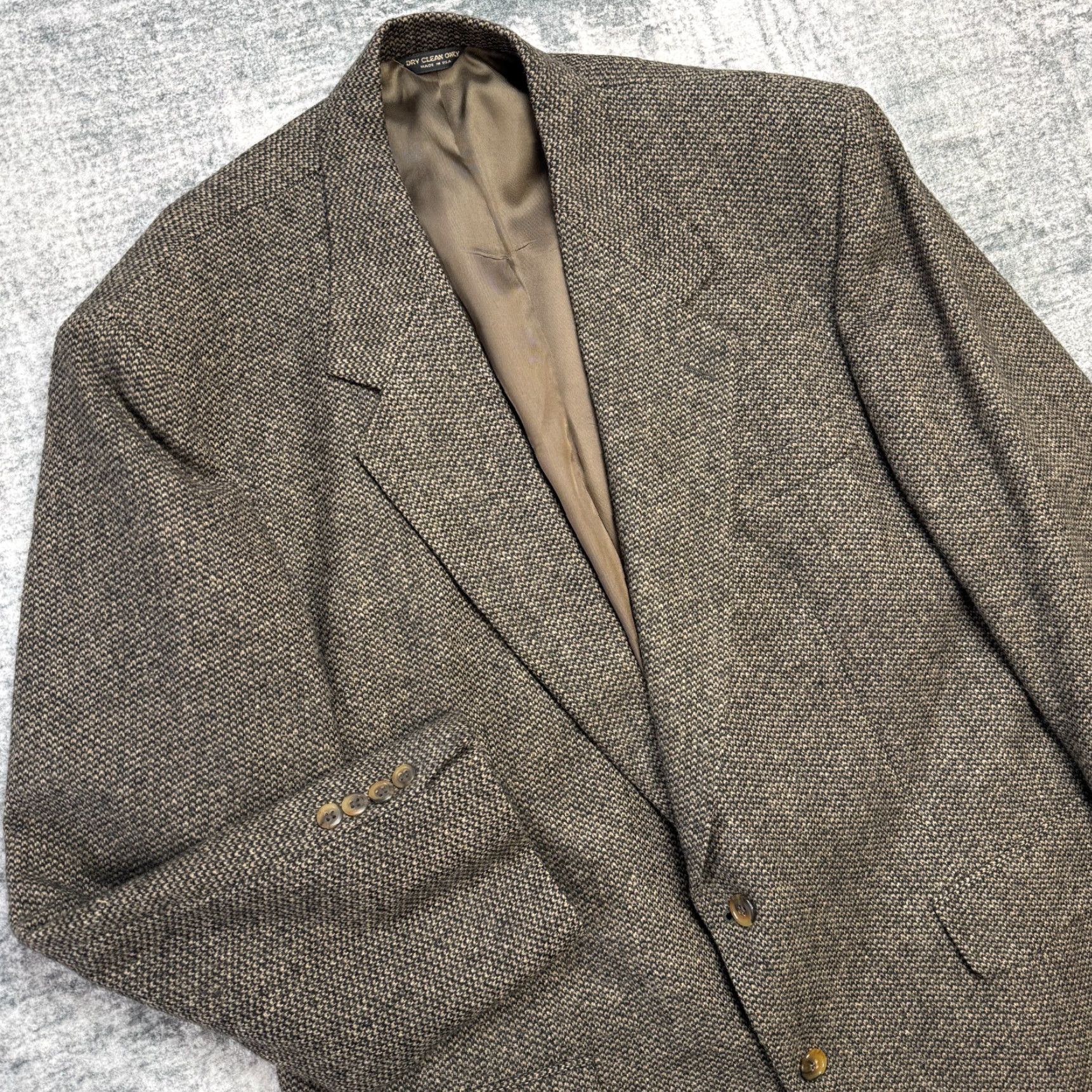 Bill Blass VINTAGE Bill Blass Blazer Jacket Mens 46 Brown Tweed Wool Single-Breasted Notch Lapel Geometric 2-Button 4-Button Sleeve USA Mens Size 46R - 2 Thumbnail
